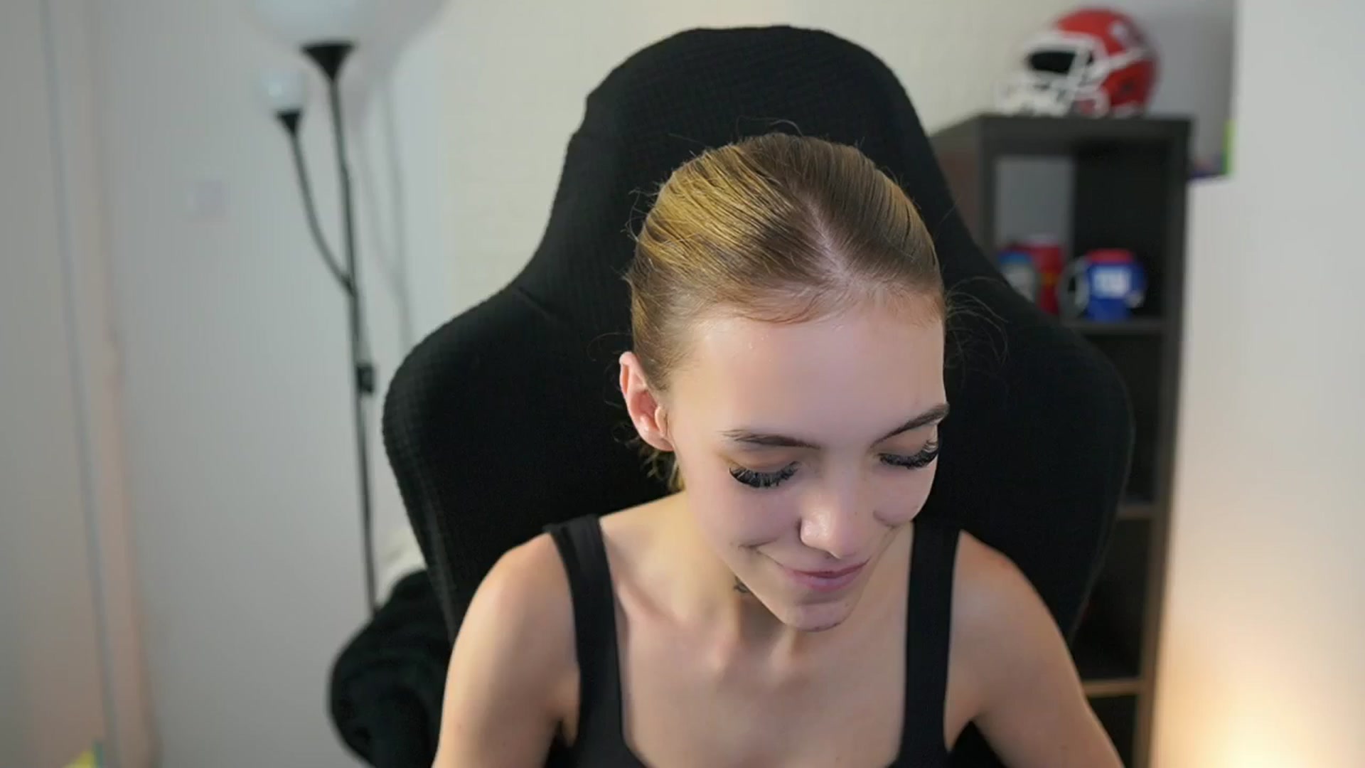 Gallery image thumbnail from Alexxisky's myfreecams stream on, 09/30/2025, 14:58 image 20 of 20