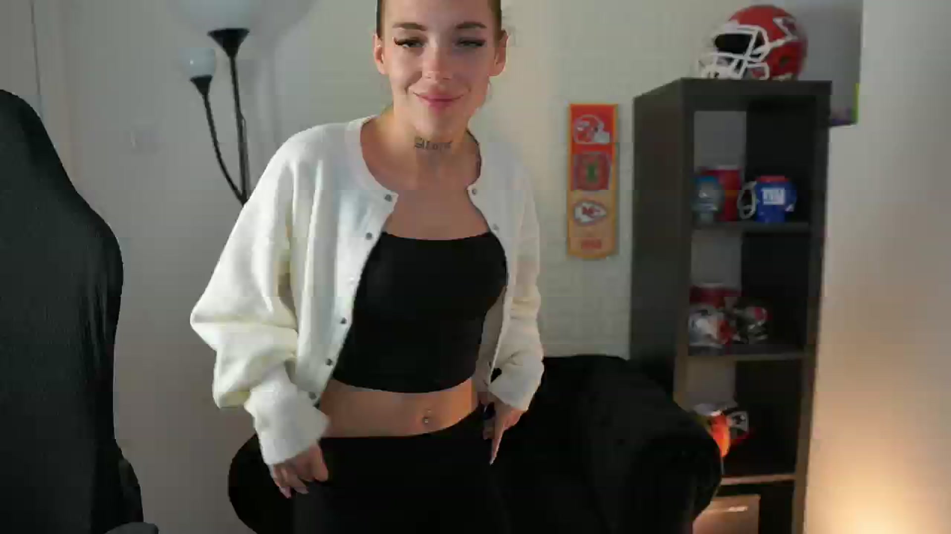 Gallery image thumbnail from Alexxisky's myfreecams stream on, 09/30/2025, 15:38 image 14 of 20