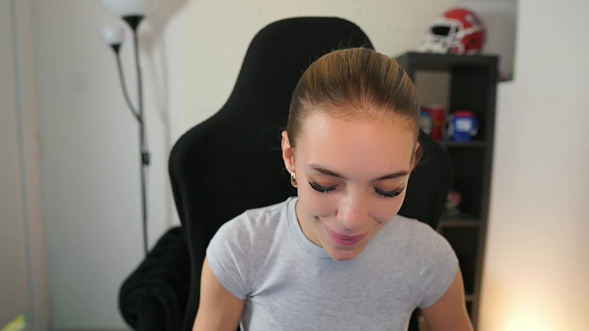 Gallery image thumbnail from Alexxisky's myfreecams stream on, 10/01/2025, 12:20 image 16 of 20