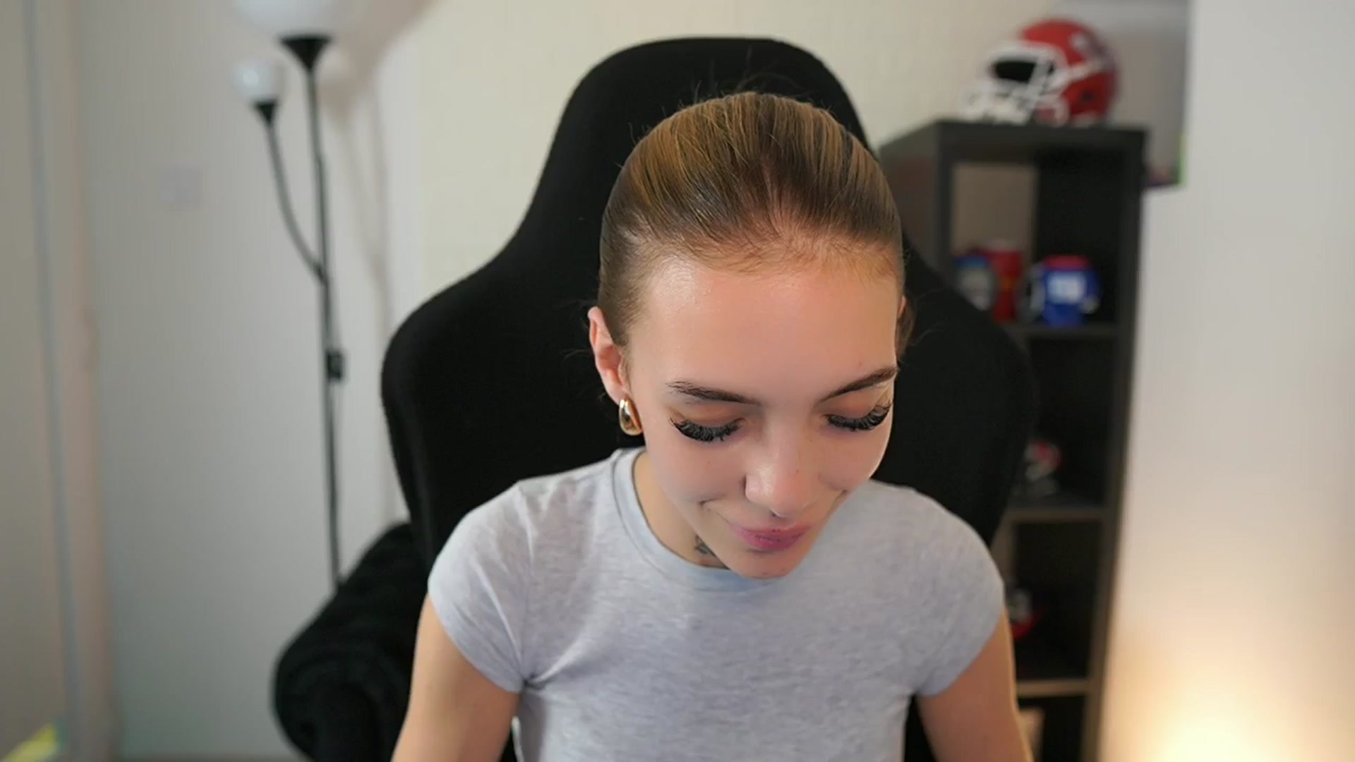 Gallery image thumbnail from Alexxisky's myfreecams stream on, 10/01/2025, 12:20 image 14 of 20