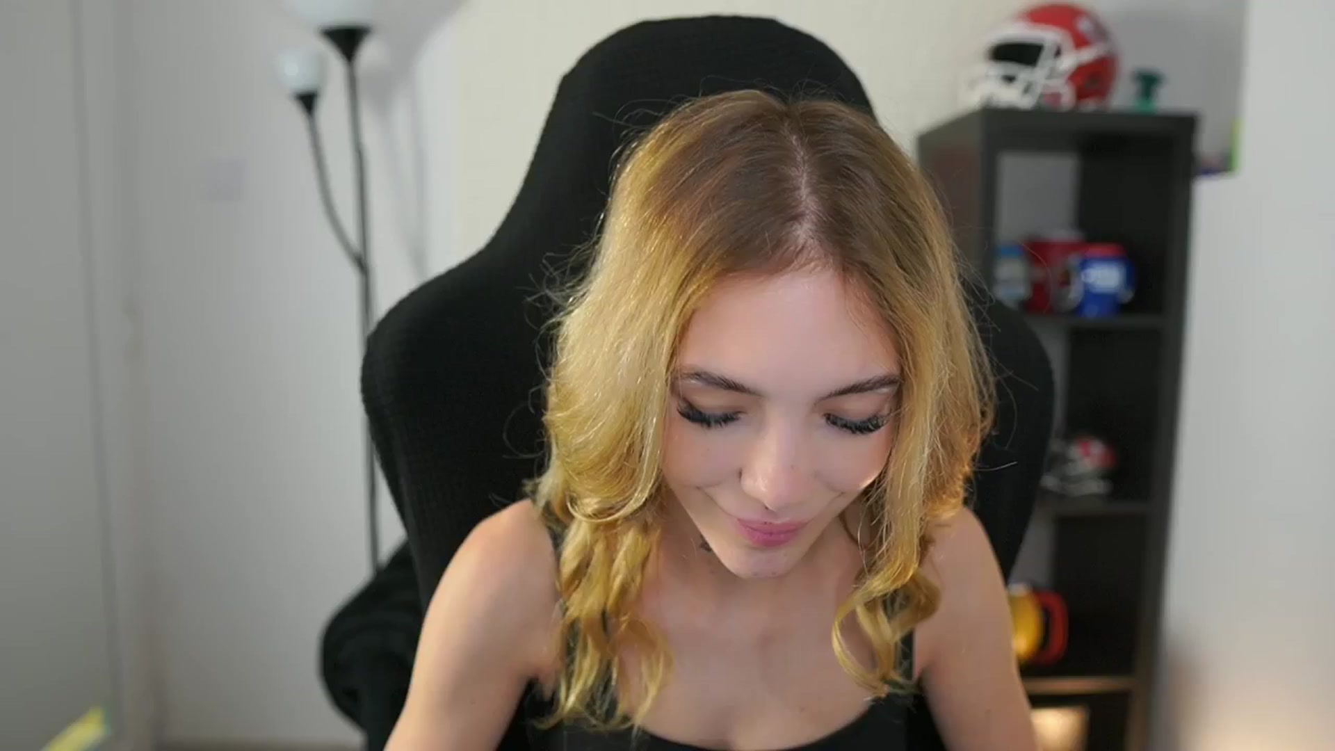 Gallery image thumbnail from Alexxisky's myfreecams stream on, 10/02/2025, 15:01 image 20 of 20