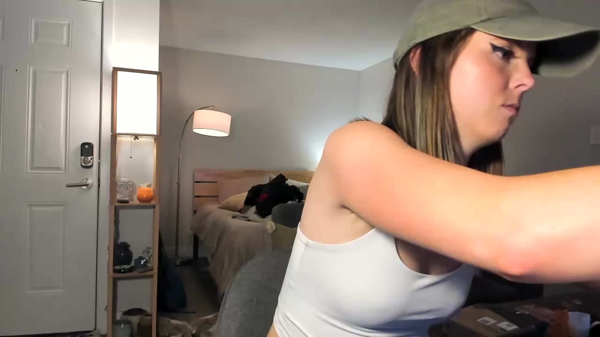 Gallery image thumbnail from AlexxxLuna's myfreecams stream on, 07/24/2024, 02:23 image 5 of 20