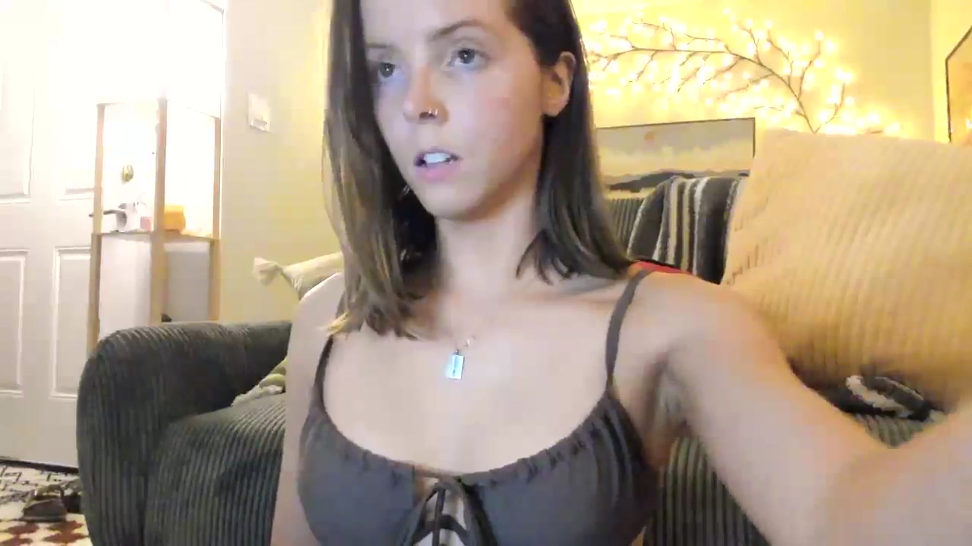 Gallery image thumbnail from AlexxxLuna's myfreecams stream on, 08/06/2024, 01:19 image 10 of 20