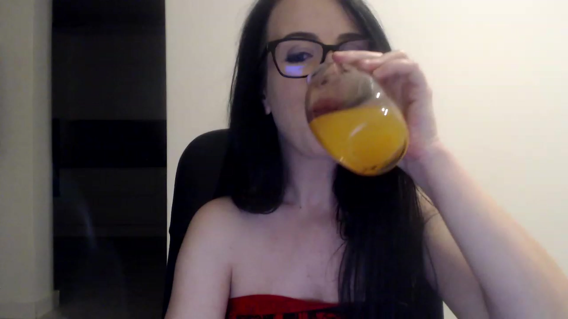 Gallery image thumbnail from Alexys23's myfreecams stream on, 11/27/2022, 04:56 image 20 of 20