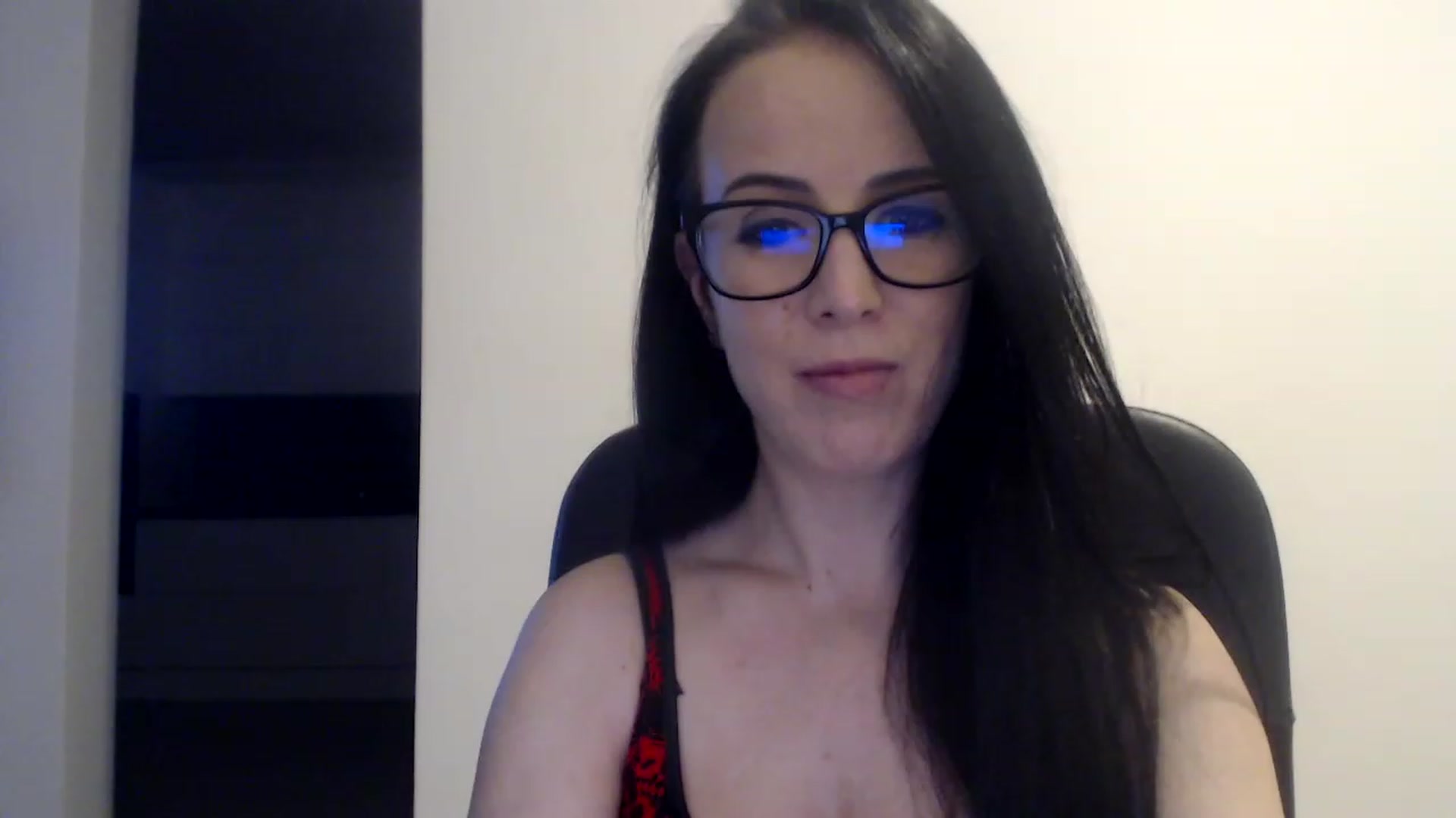 Gallery image thumbnail from Alexys23's myfreecams stream on, 11/27/2022, 04:56 image 2 of 20