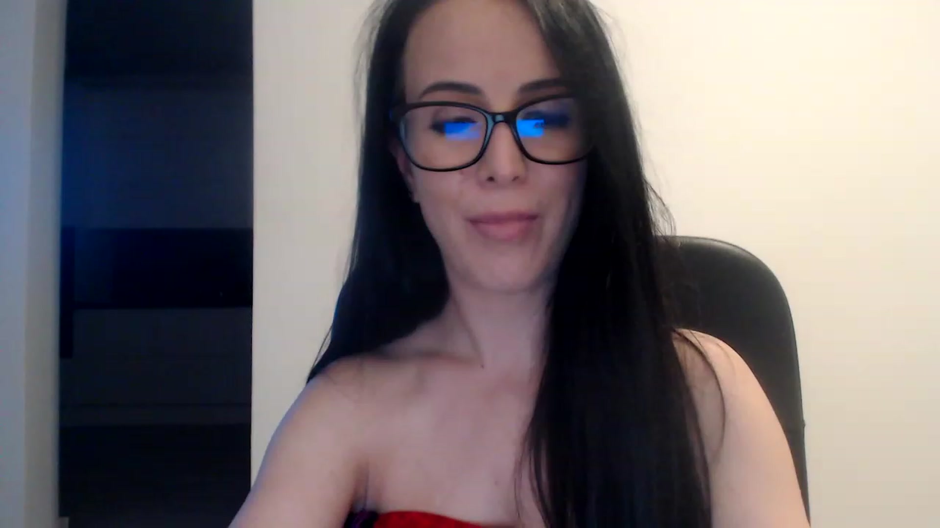 Gallery image thumbnail from Alexys23's myfreecams stream on, 11/27/2022, 04:56 image 14 of 20