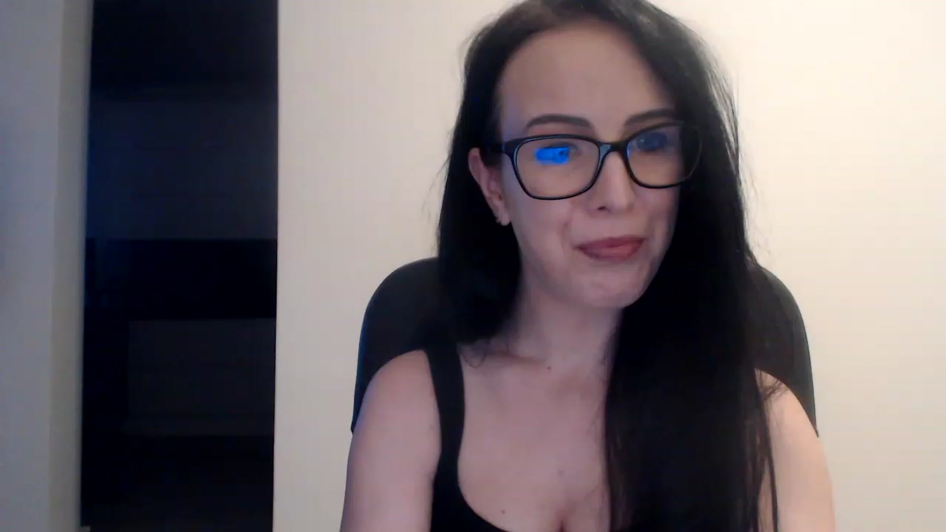 Gallery image thumbnail from Alexys23's myfreecams stream on, 12/11/2022, 02:42 image 16 of 20