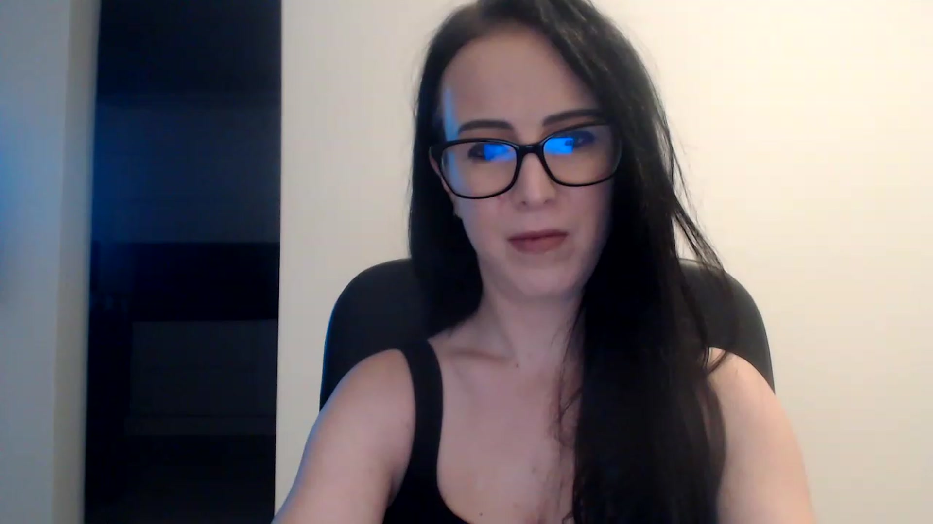 Gallery image thumbnail from Alexys23's myfreecams stream on, 12/11/2022, 02:42 image 6 of 20
