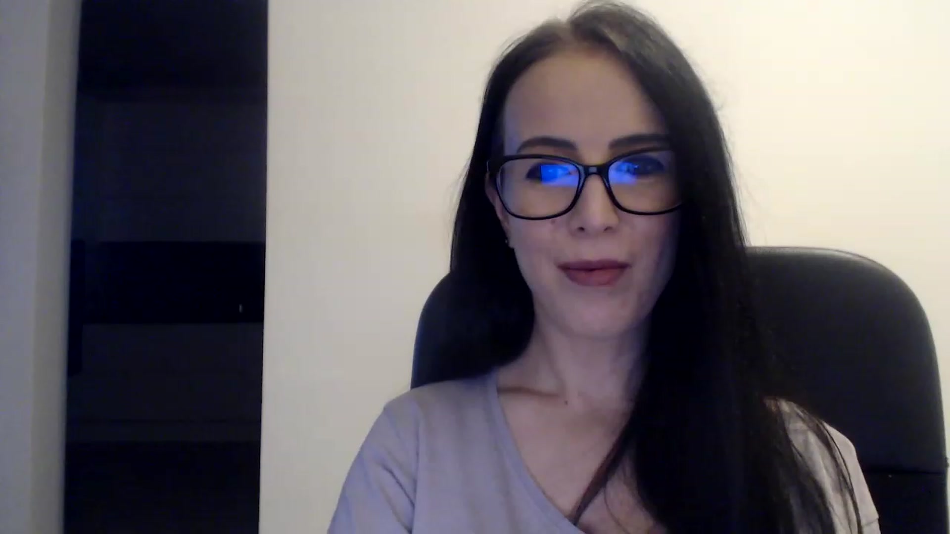 Gallery image thumbnail from Alexys23's myfreecams stream on, 12/25/2022, 05:22 image 2 of 20