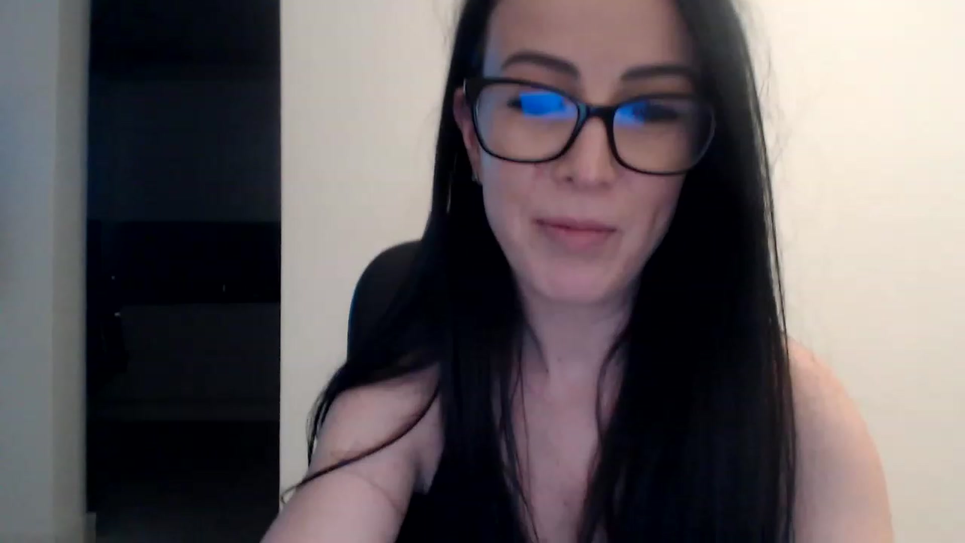 Gallery image thumbnail from Alexys23's myfreecams stream on, 12/27/2022, 03:58 image 16 of 20