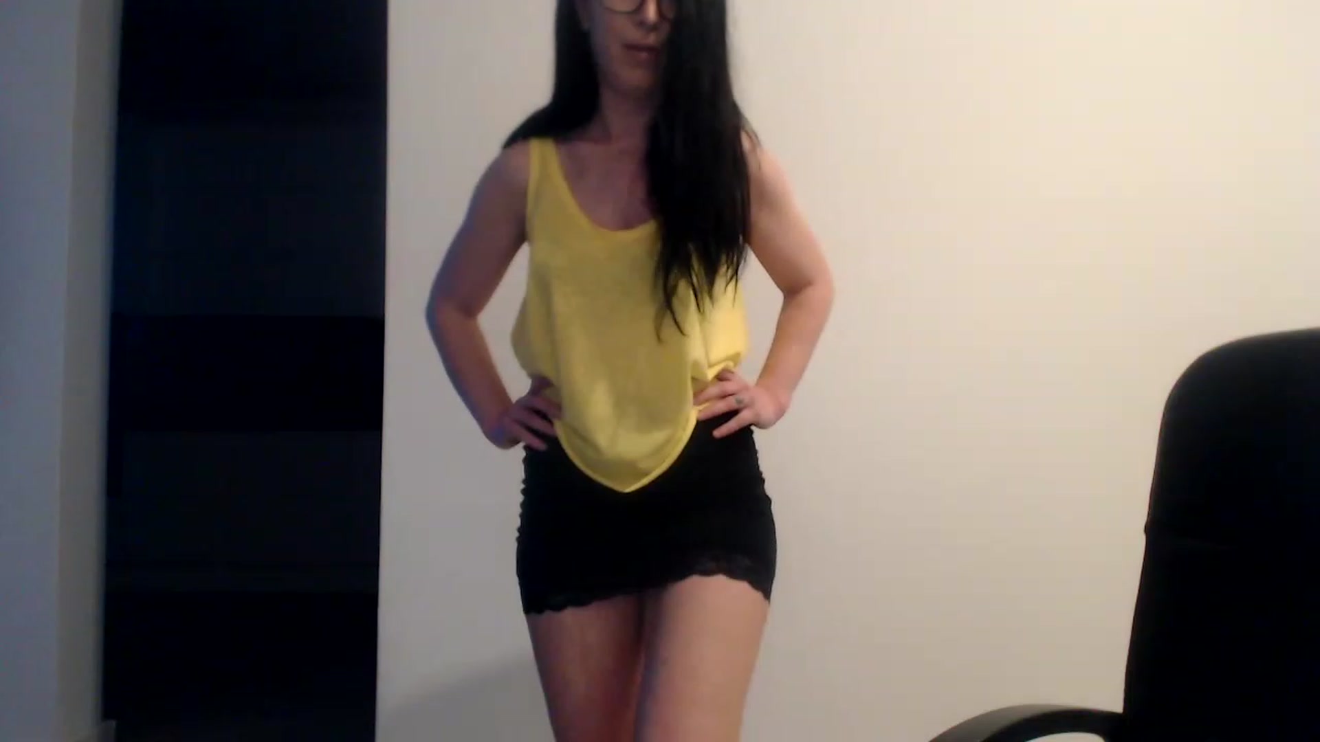 Gallery image thumbnail from Alexys23's myfreecams stream on, 12/30/2022, 04:50 image 3 of 20