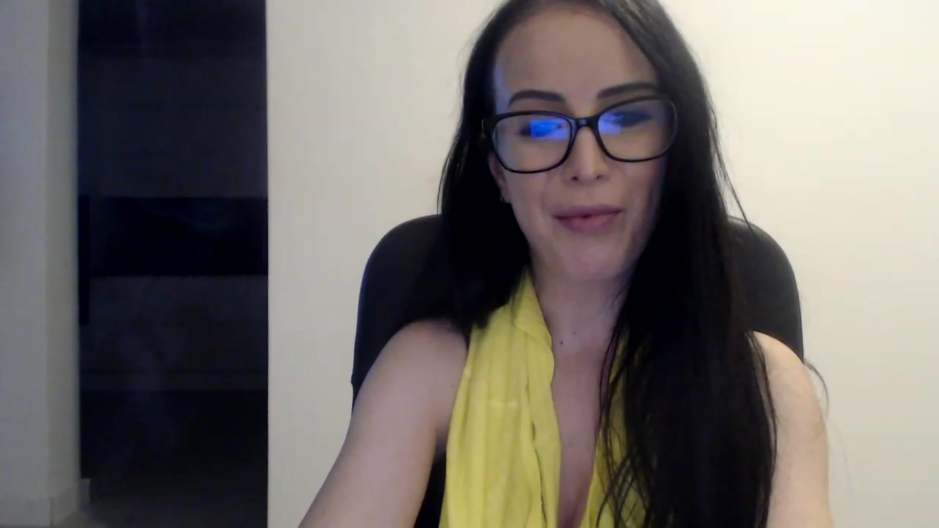 Gallery image thumbnail from Alexys23's myfreecams stream on, 12/30/2022, 05:48 image 20 of 20