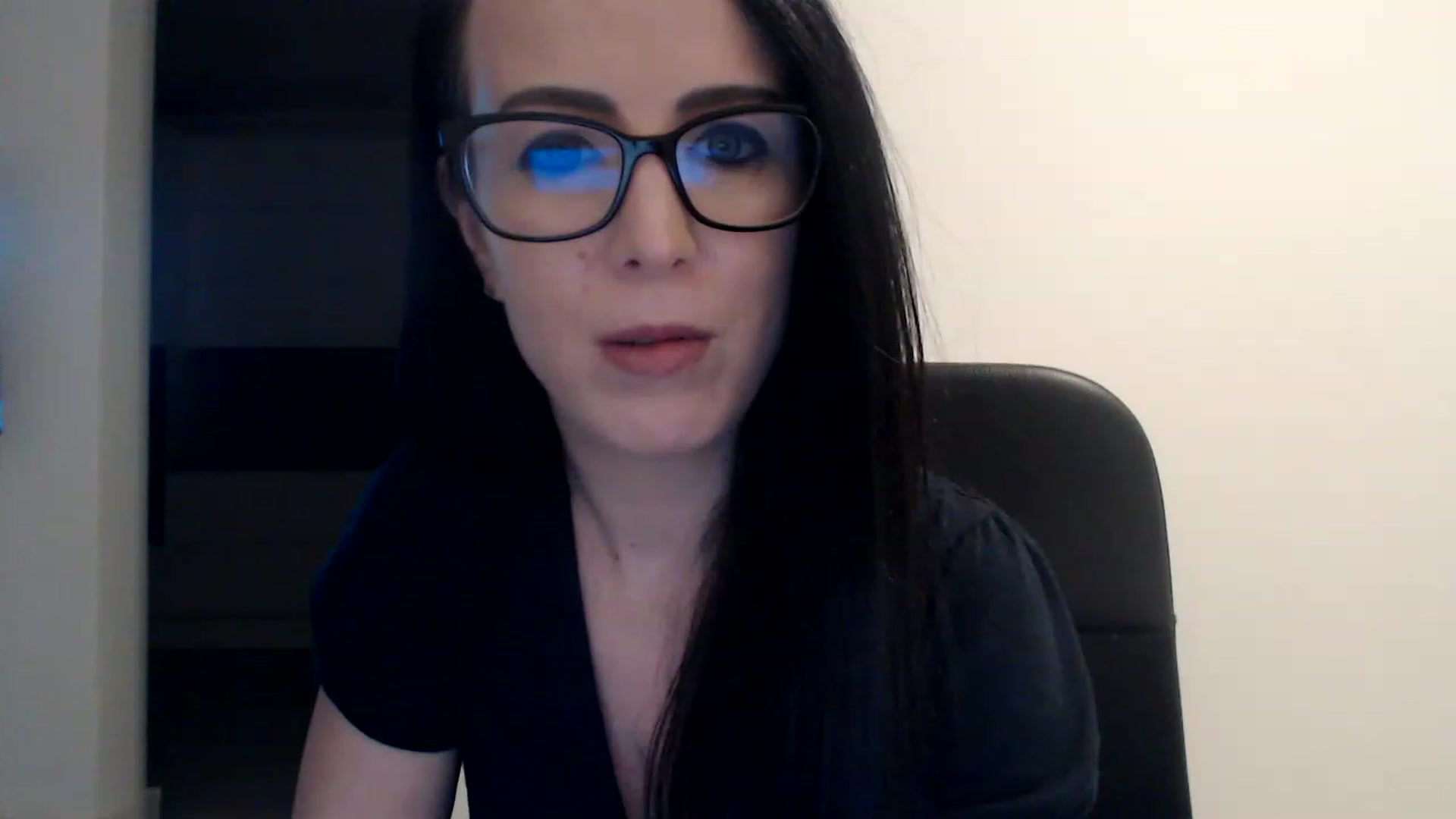 Gallery image thumbnail from Alexys23's myfreecams stream on, 01/15/2023, 05:42 image 2 of 20