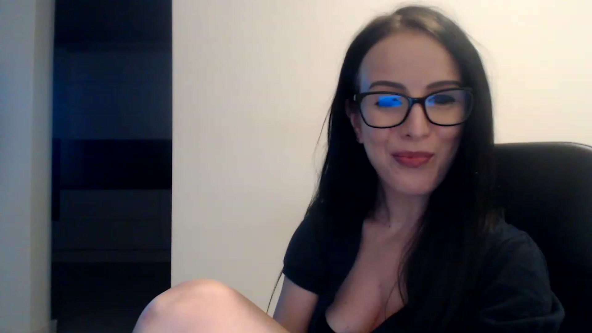 Gallery image thumbnail from Alexys23's myfreecams stream on, 01/15/2023, 05:42 image 15 of 20