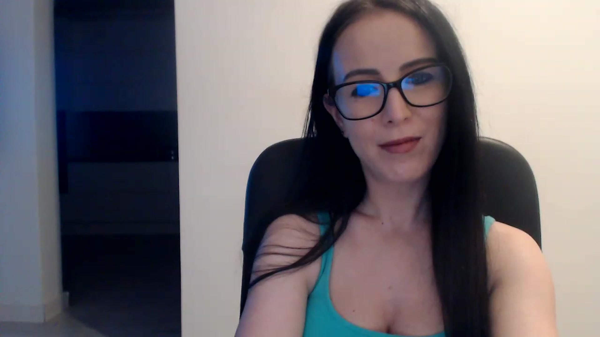 Gallery image thumbnail from Alexys23's myfreecams stream on, 01/16/2023, 02:21 image 5 of 20