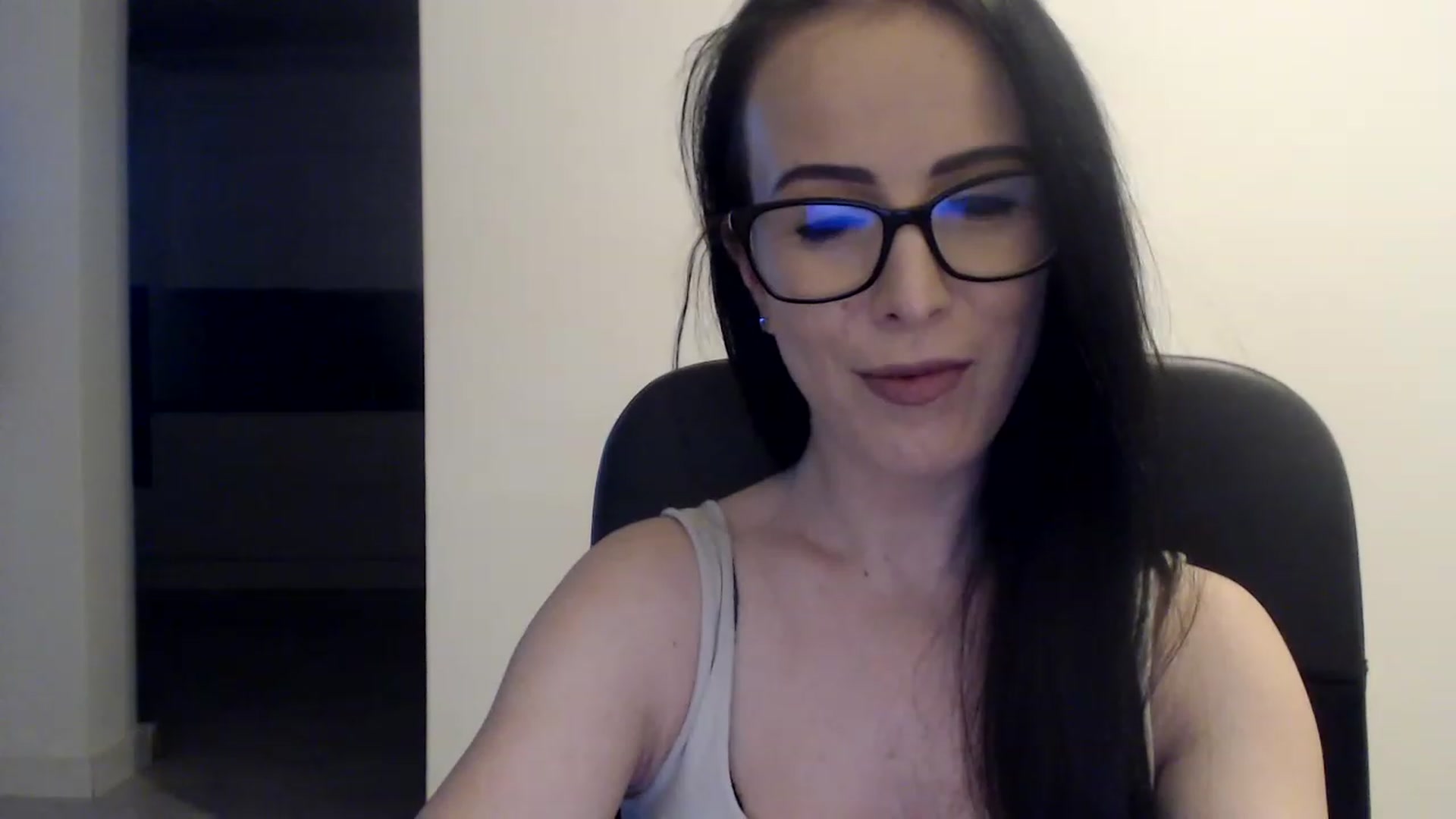 Gallery image thumbnail from Alexys23's myfreecams stream on, 01/30/2023, 03:02 image 18 of 20