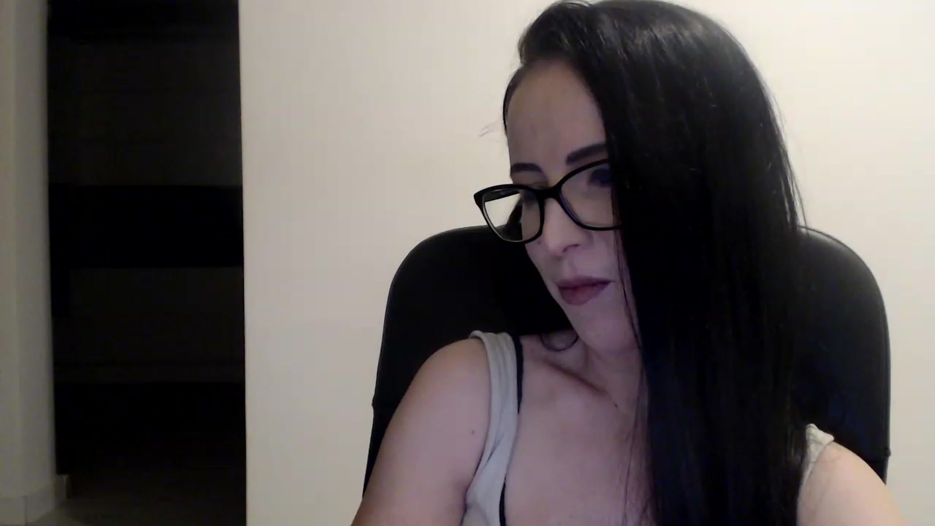 Gallery image thumbnail from Alexys23's myfreecams stream on, 01/30/2023, 04:14 image 7 of 20