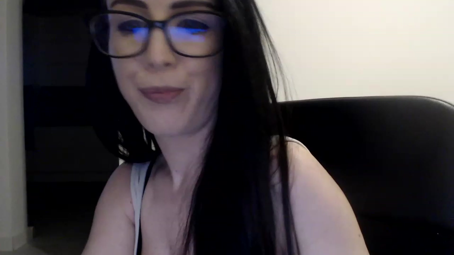 Gallery image thumbnail from Alexys23's myfreecams stream on, 01/30/2023, 04:14 image 10 of 20