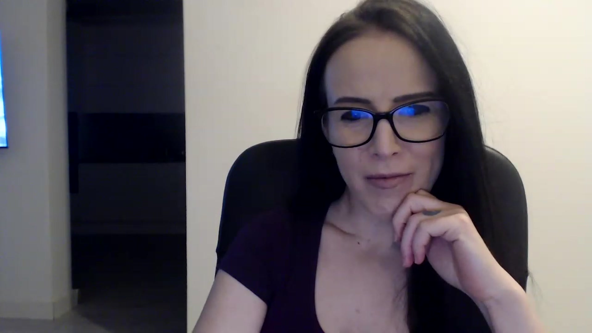 Gallery image thumbnail from Alexys23's myfreecams stream on, 01/31/2023, 02:57 image 18 of 20