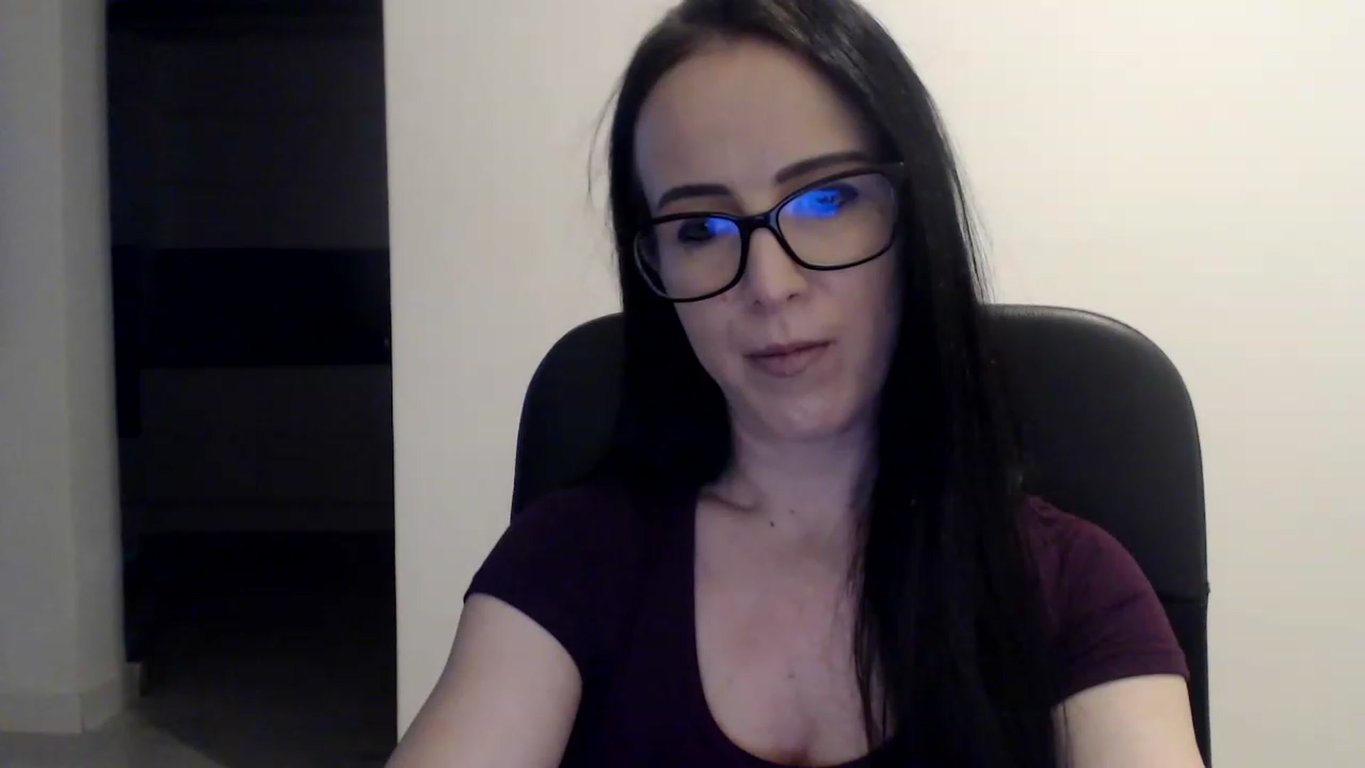 Gallery image thumbnail from Alexys23's myfreecams stream on, 01/31/2023, 03:40 image 6 of 20