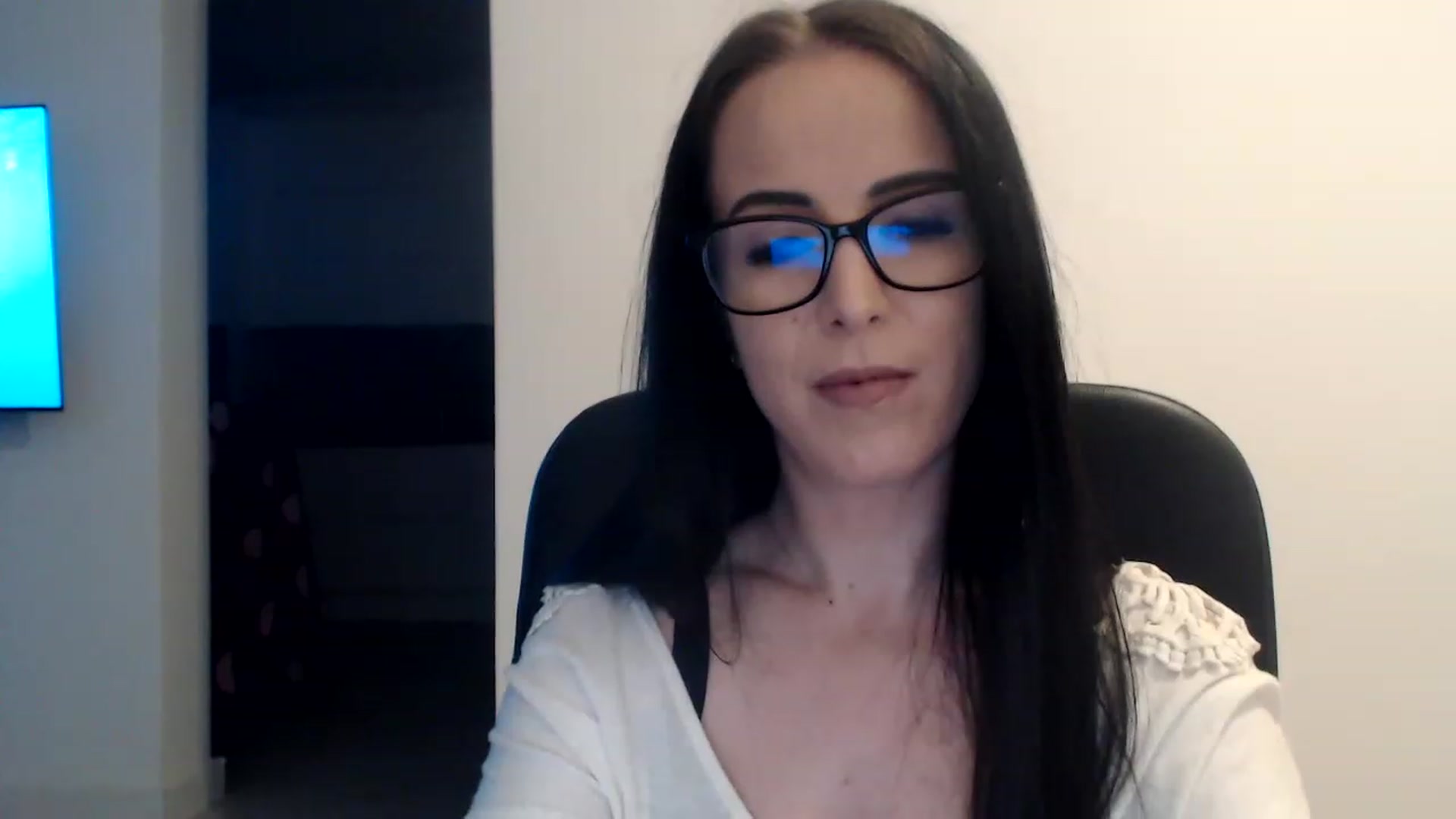 Gallery image thumbnail from Alexys23's myfreecams stream on, 02/10/2023, 01:35 image 18 of 20