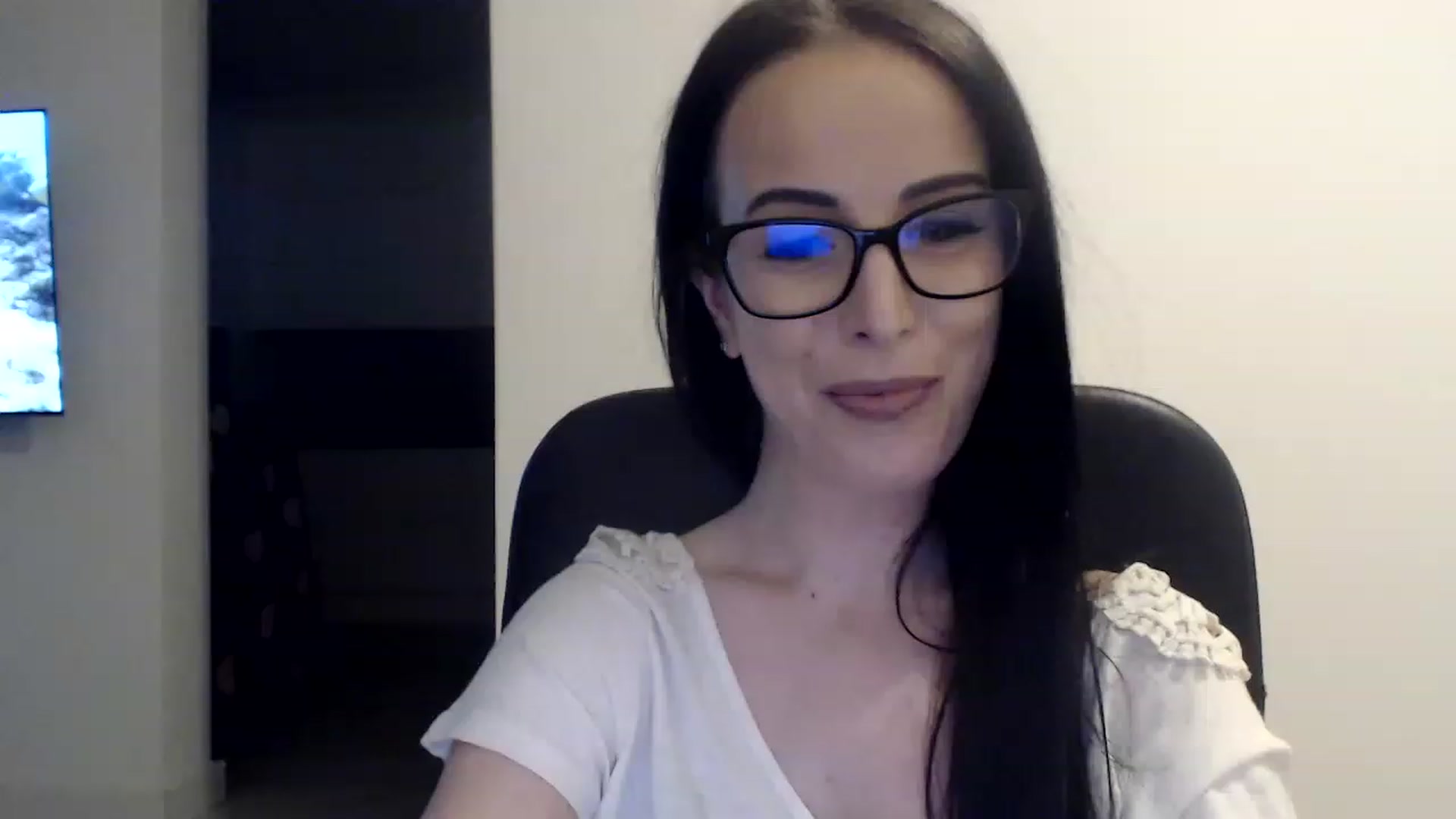 Gallery image thumbnail from Alexys23's myfreecams stream on, 02/10/2023, 01:35 image 20 of 20