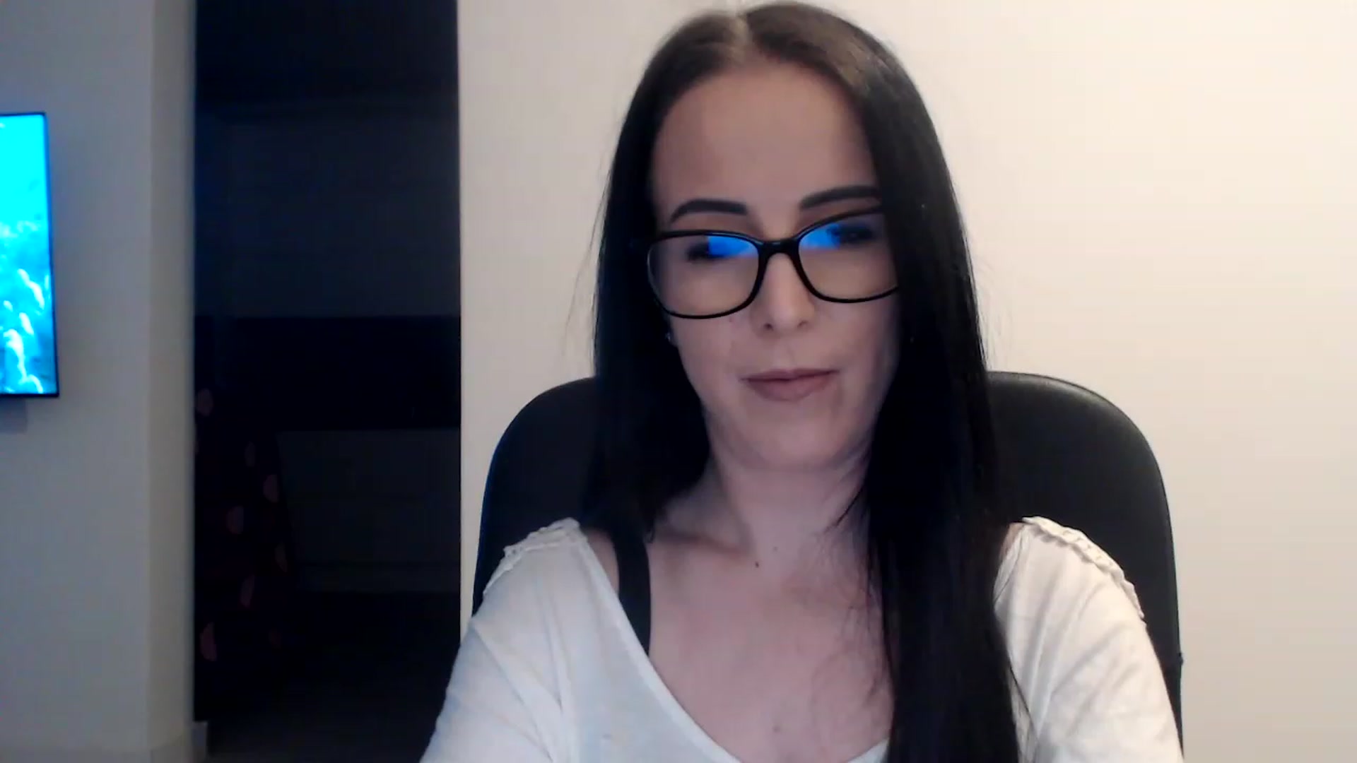 Gallery image thumbnail from Alexys23's myfreecams stream on, 02/10/2023, 01:35 image 11 of 20