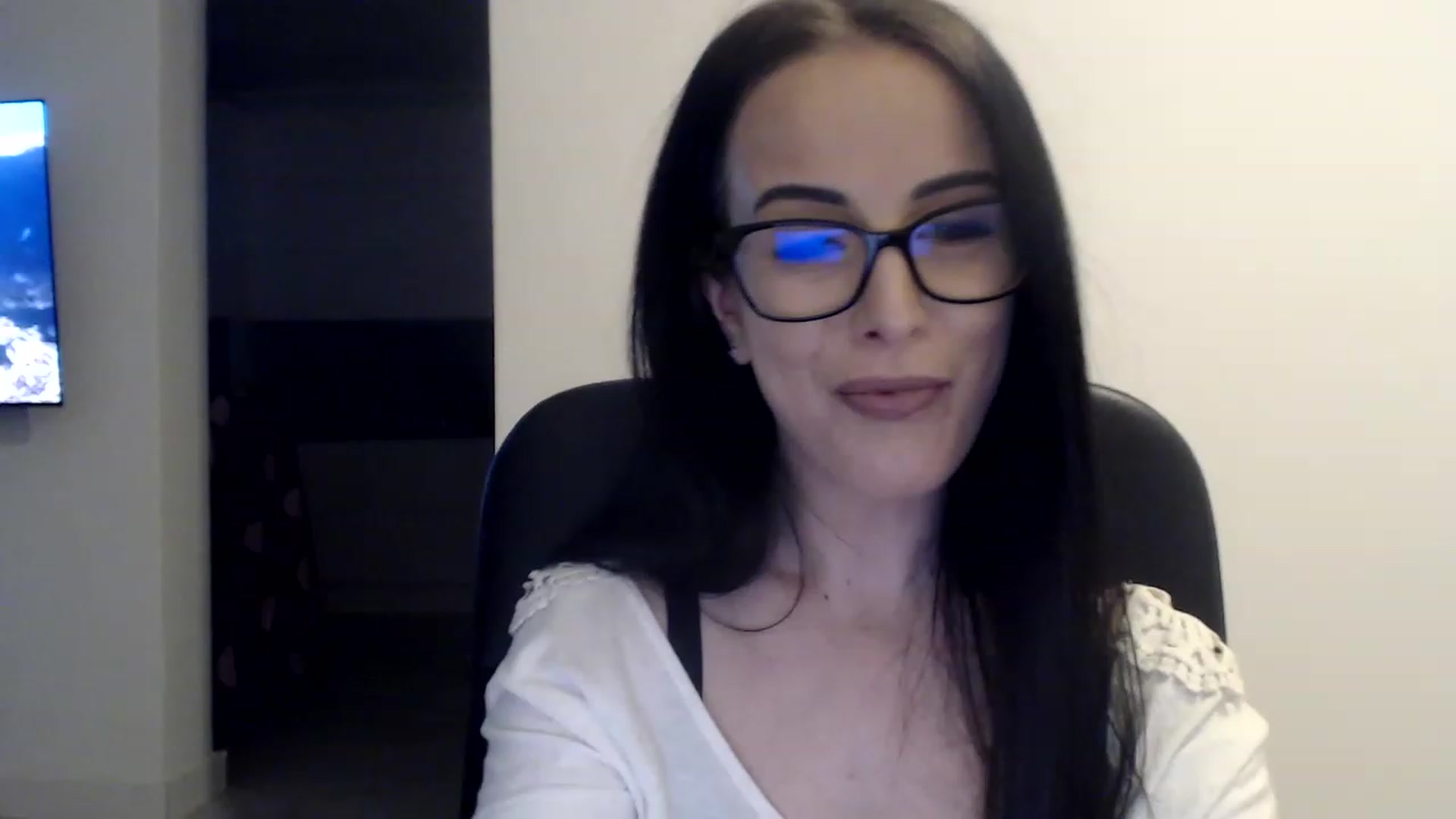 Gallery image thumbnail from Alexys23's myfreecams stream on, 02/10/2023, 01:35 image 19 of 20