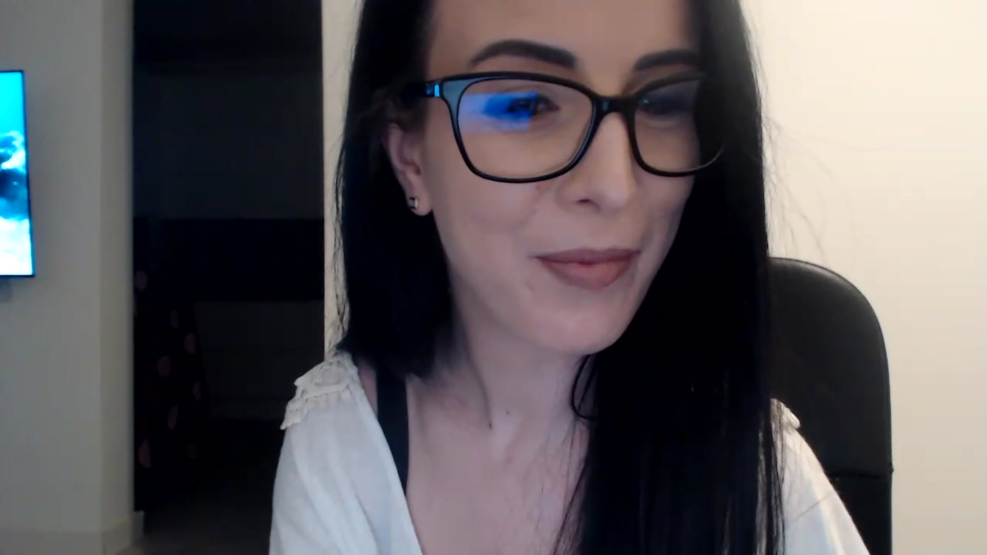 Gallery image thumbnail from Alexys23's myfreecams stream on, 02/10/2023, 02:30 image 13 of 20