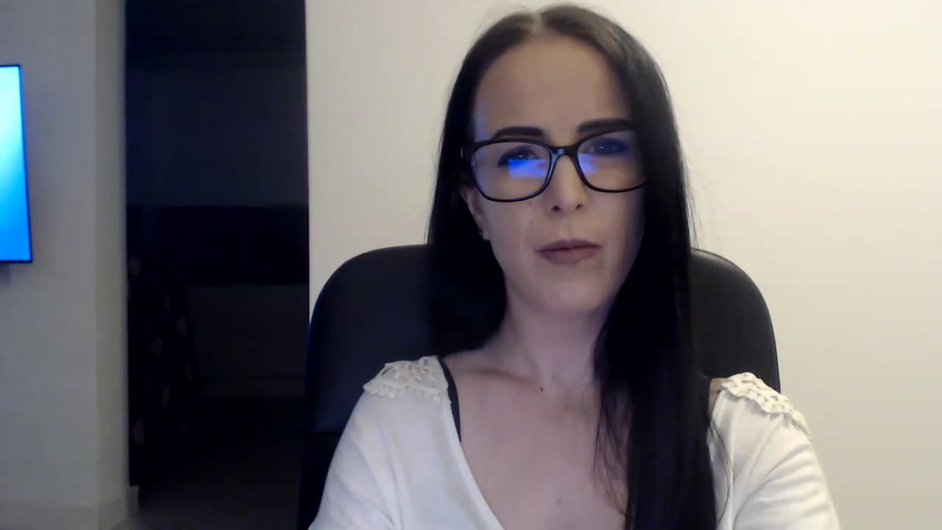 Gallery image thumbnail from Alexys23's myfreecams stream on, 02/10/2023, 02:30 image 5 of 20