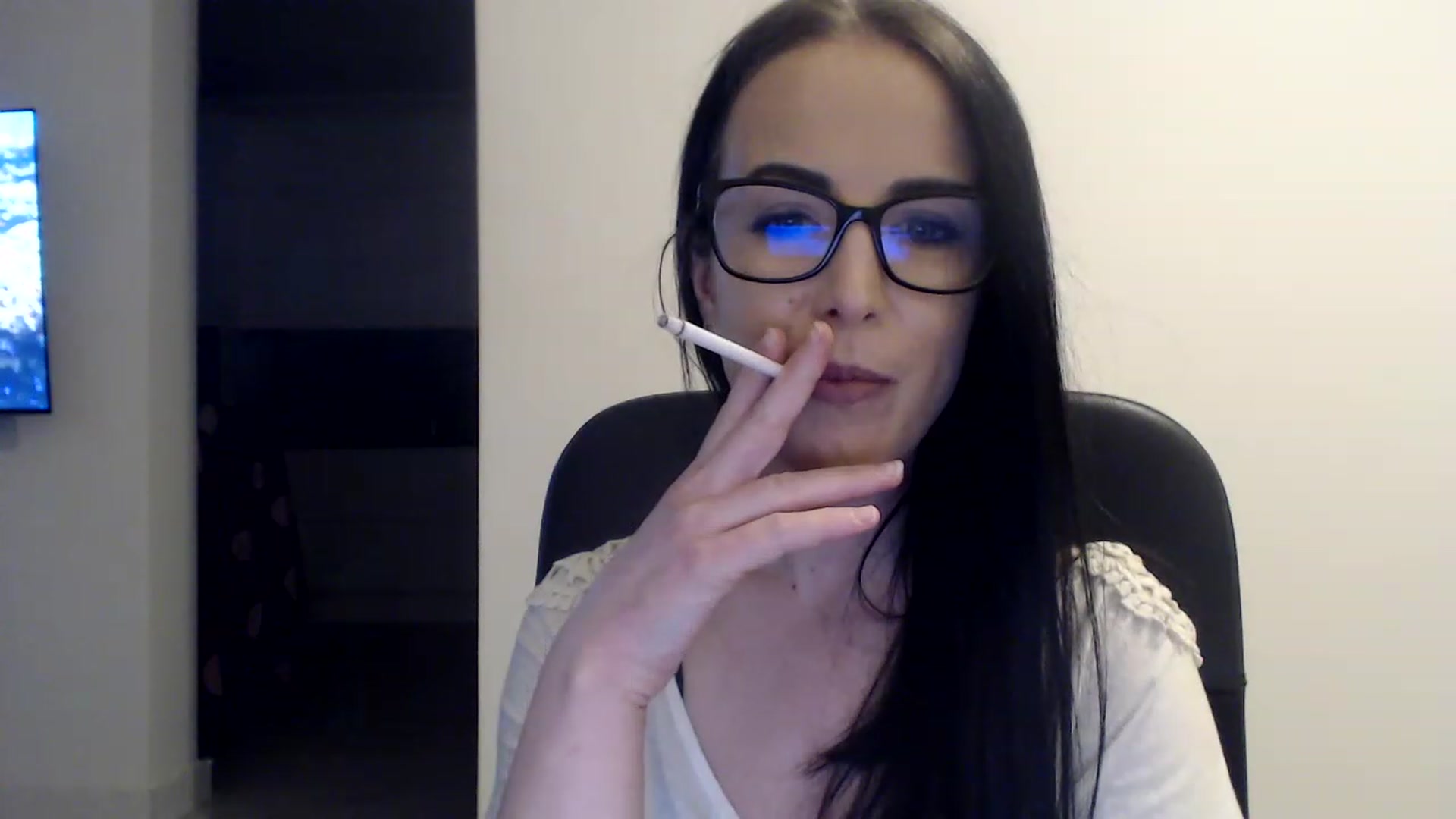 Gallery image thumbnail from Alexys23's myfreecams stream on, 02/10/2023, 02:30 image 16 of 20