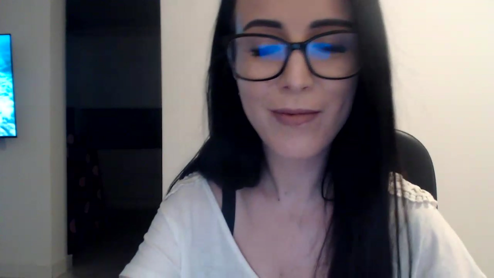 Gallery image thumbnail from Alexys23's myfreecams stream on, 02/10/2023, 02:30 image 14 of 20