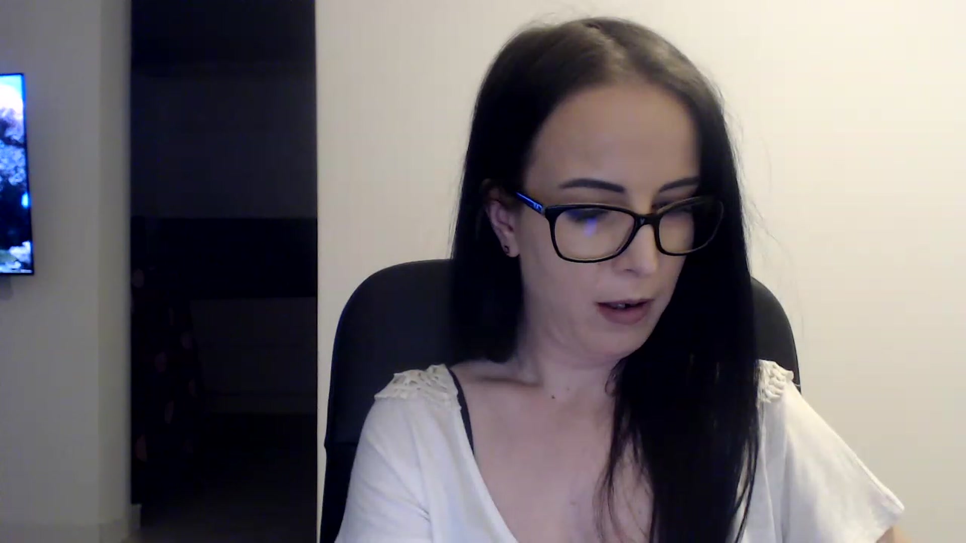 Gallery image thumbnail from Alexys23's myfreecams stream on, 02/10/2023, 02:30 image 7 of 20