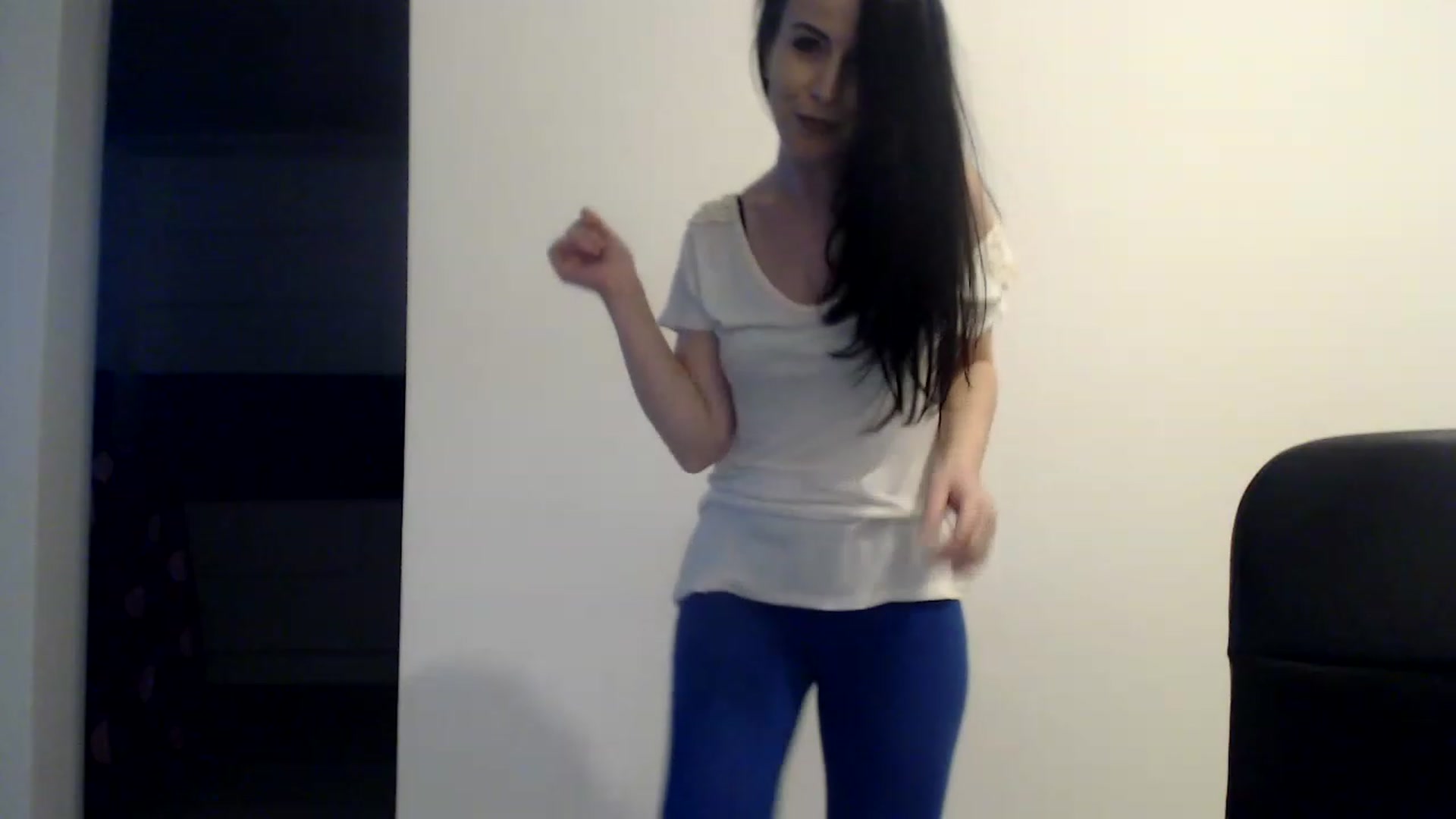Gallery image thumbnail from Alexys23's myfreecams stream on, 02/10/2023, 04:46 image 4 of 20