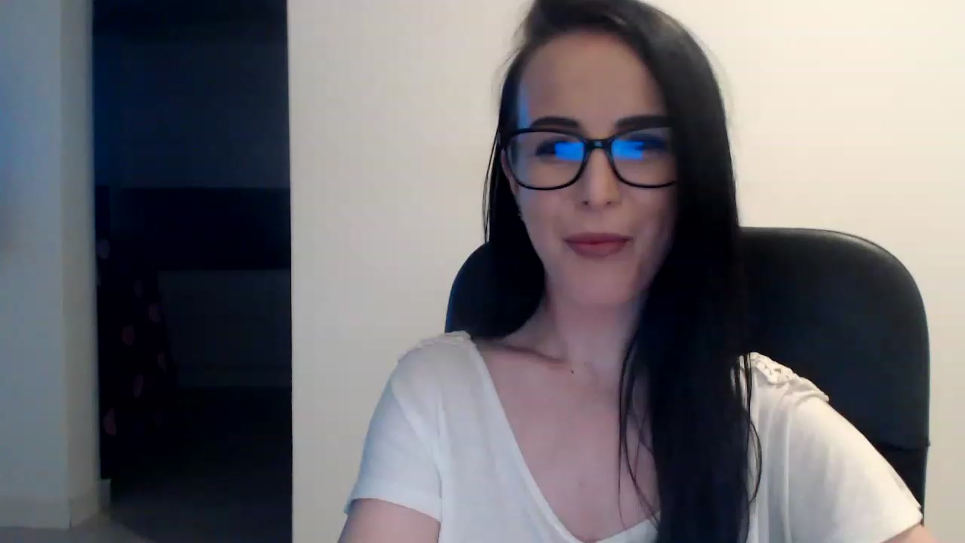 Gallery image thumbnail from Alexys23's myfreecams stream on, 02/10/2023, 05:54 image 17 of 20
