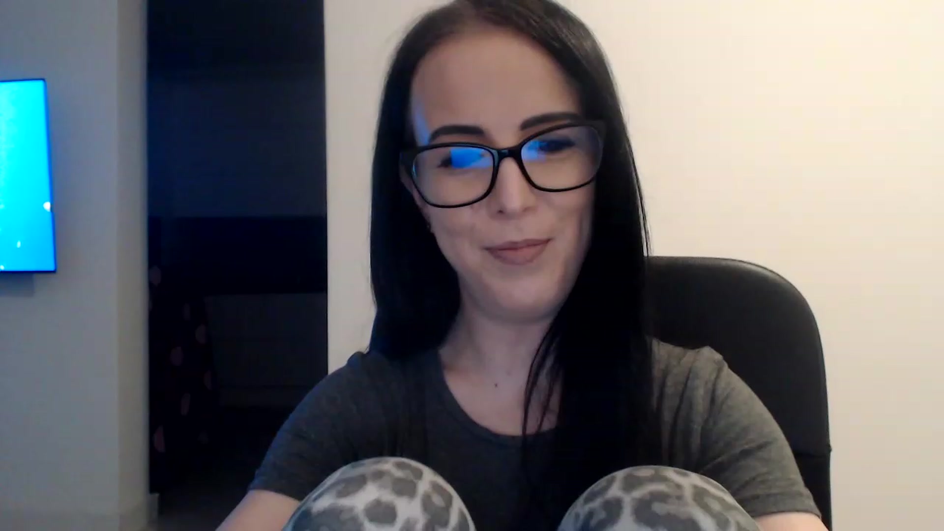 Gallery image thumbnail from Alexys23's myfreecams stream on, 02/11/2023, 02:57 image 8 of 20