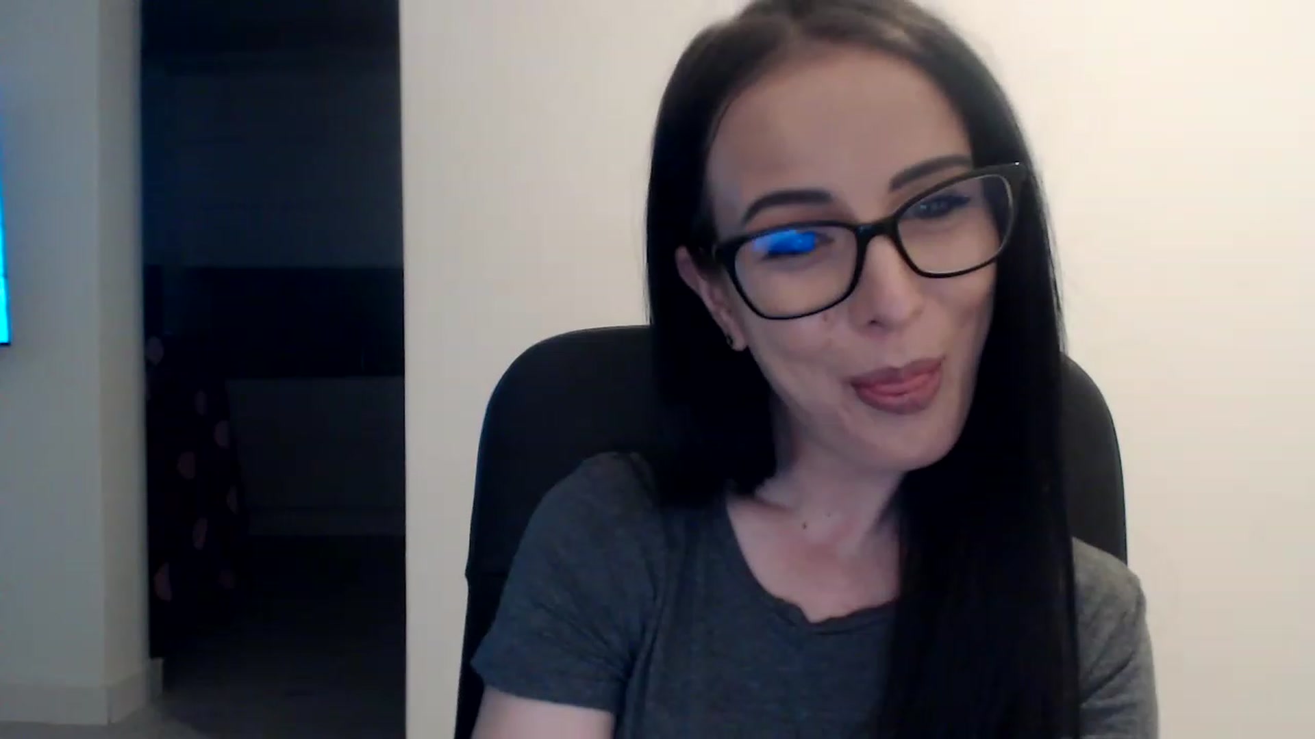 Gallery image thumbnail from Alexys23's myfreecams stream on, 02/11/2023, 02:57 image 19 of 20