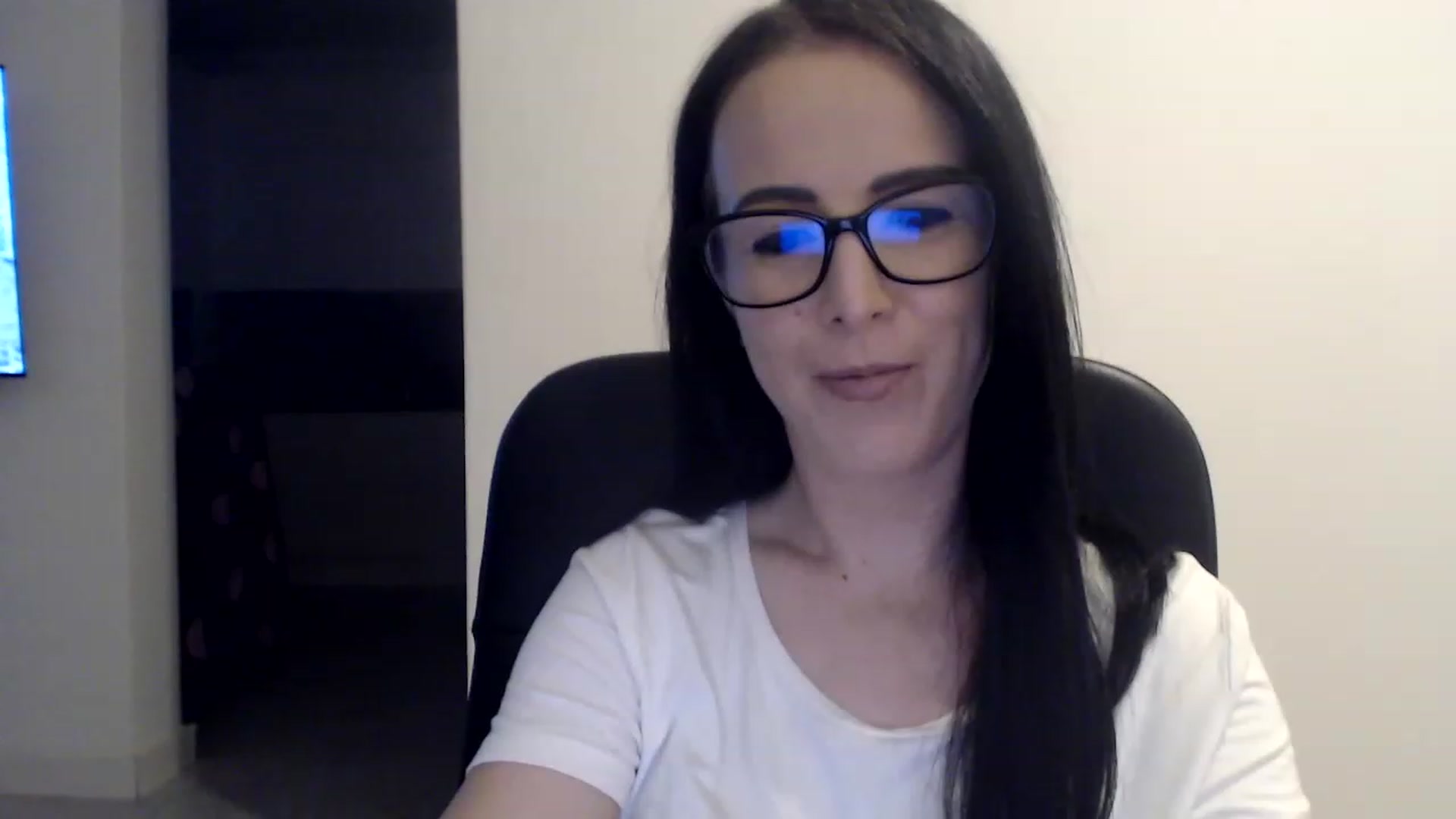 Gallery image thumbnail from Alexys23's myfreecams stream on, 02/12/2023, 02:01 image 1 of 20