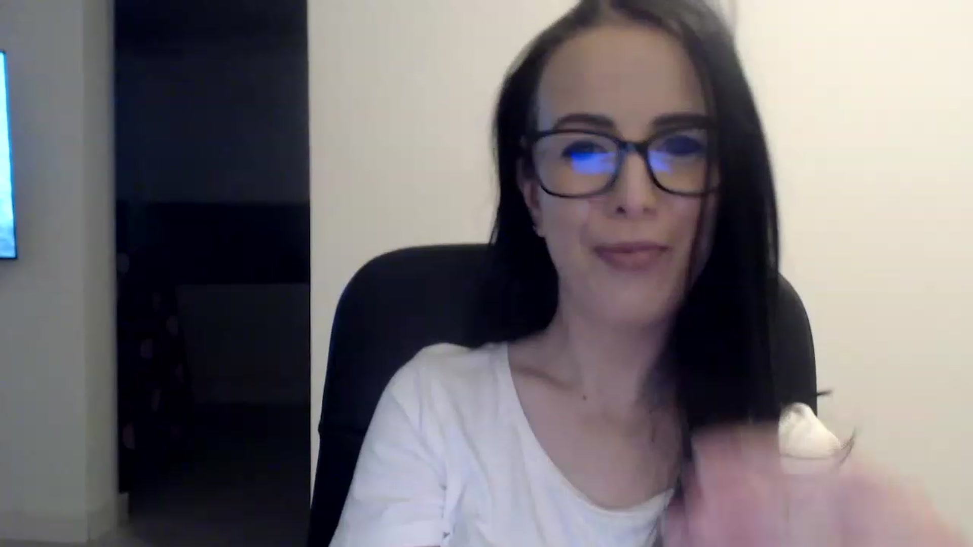 Gallery image thumbnail from Alexys23's myfreecams stream on, 02/12/2023, 02:01 image 8 of 20