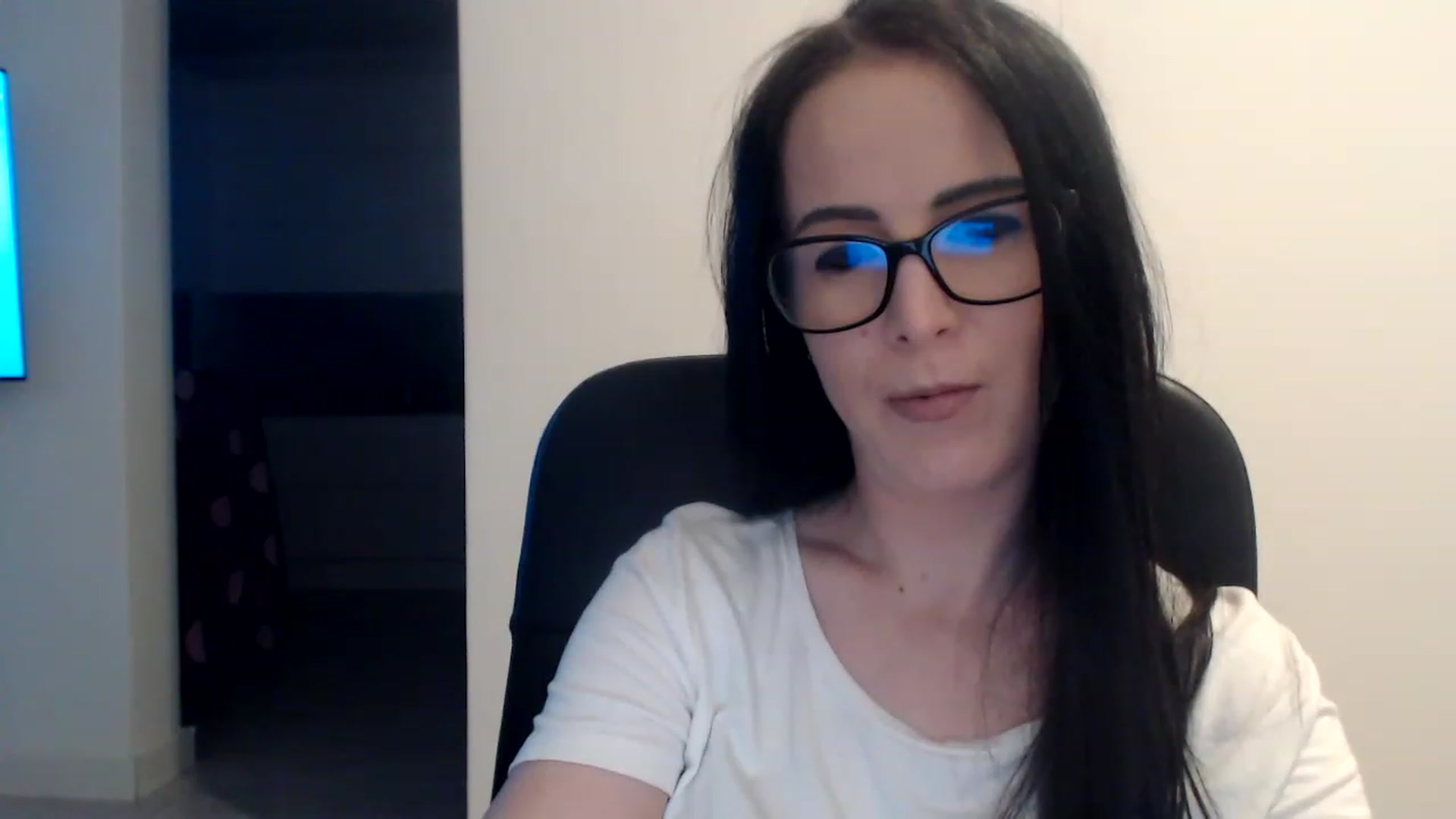 Gallery image thumbnail from Alexys23's myfreecams stream on, 02/12/2023, 02:01 image 14 of 20