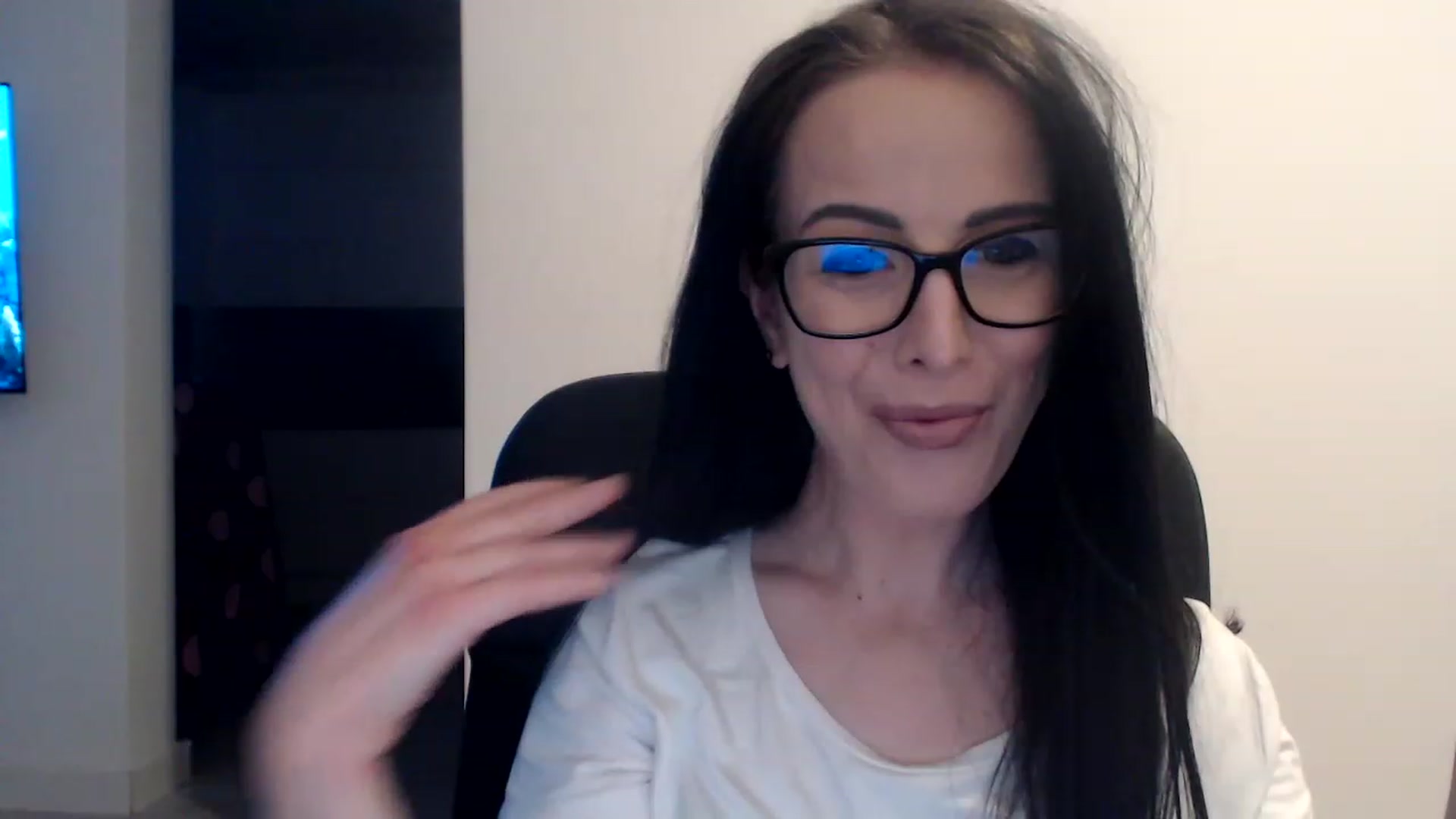 Gallery image thumbnail from Alexys23's myfreecams stream on, 02/12/2023, 02:01 image 4 of 20
