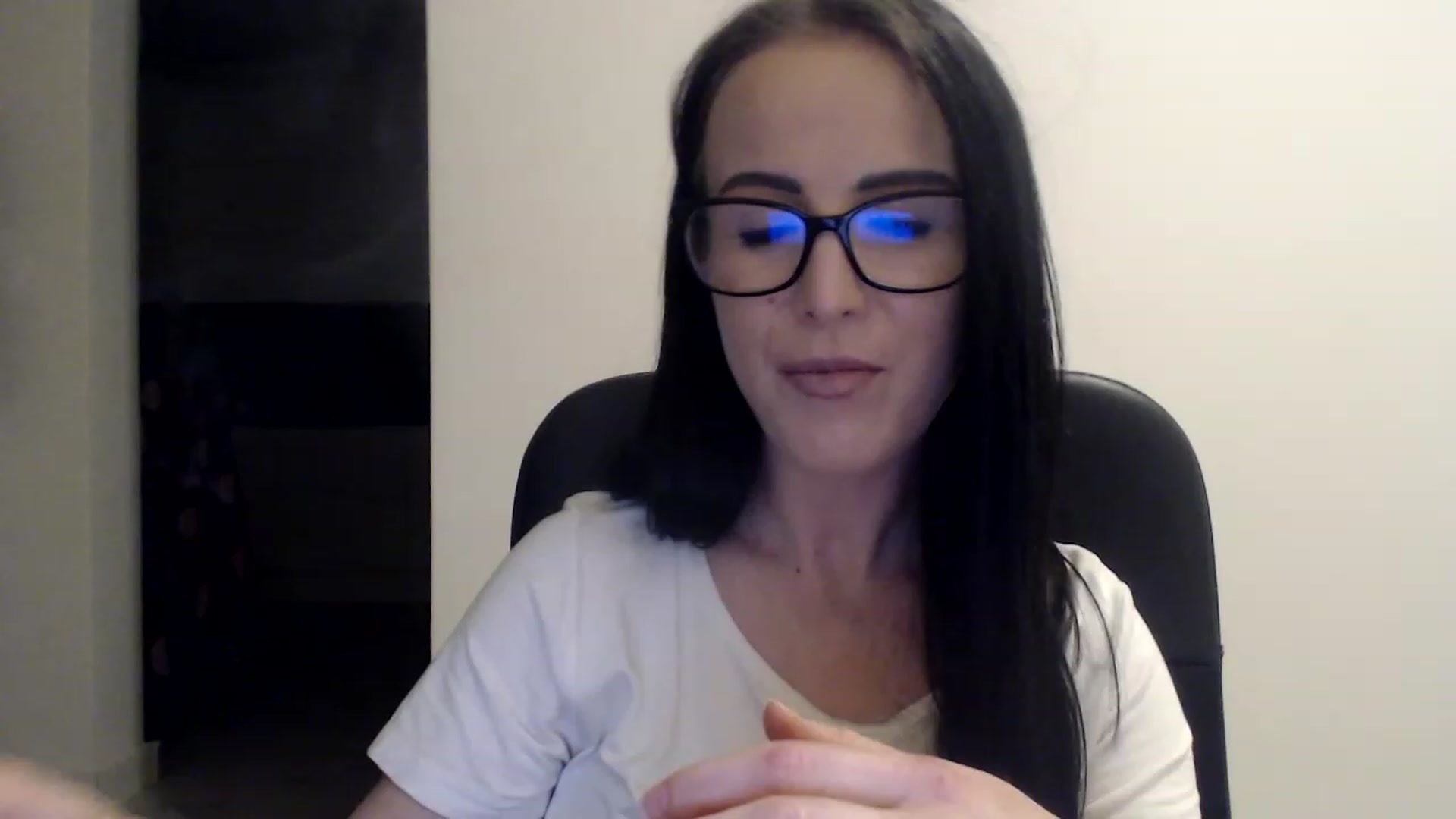 Gallery image thumbnail from Alexys23's myfreecams stream on, 02/12/2023, 05:31 image 9 of 20