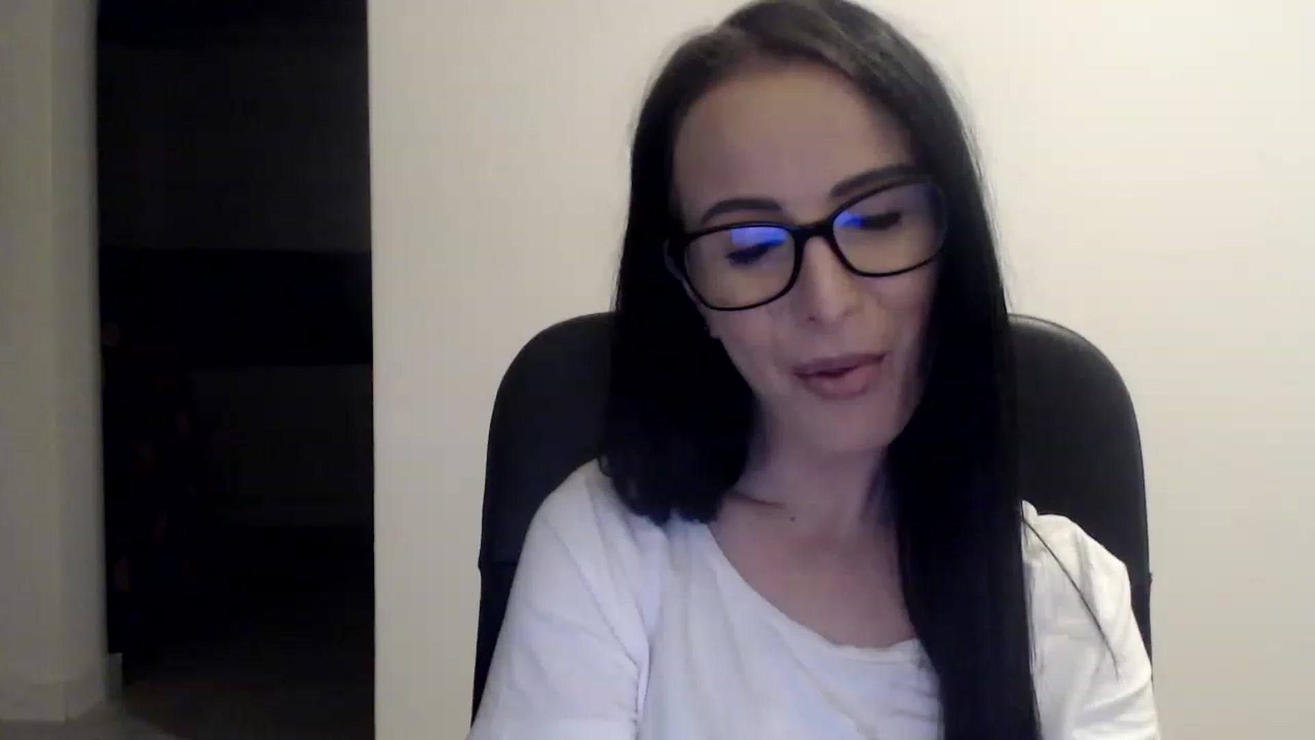 Gallery image thumbnail from Alexys23's myfreecams stream on, 02/12/2023, 05:31 image 1 of 20