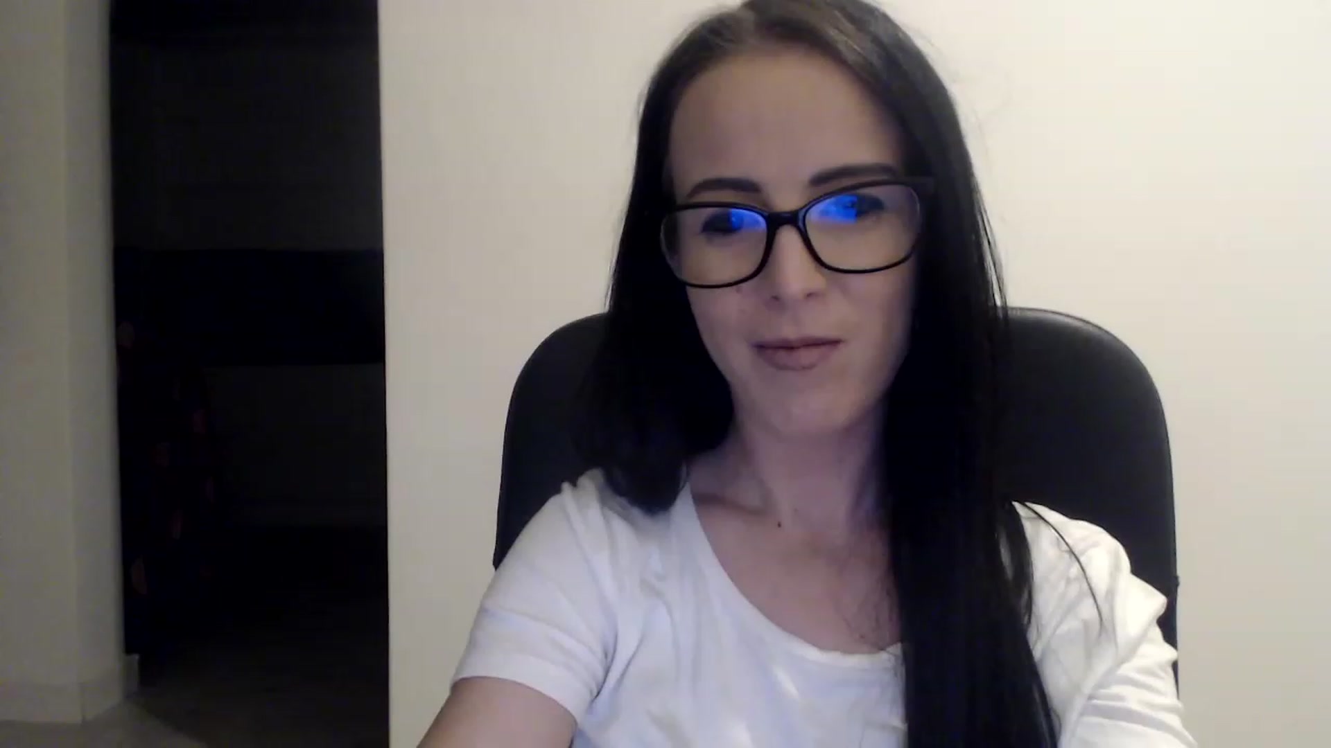 Gallery image thumbnail from Alexys23's myfreecams stream on, 02/12/2023, 05:31 image 7 of 20