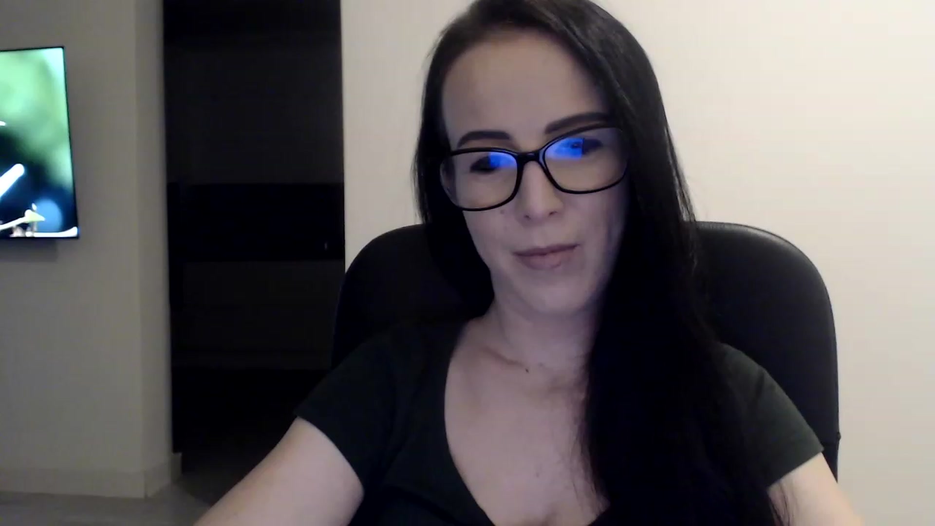 Gallery image thumbnail from Alexys23's myfreecams stream on, 02/13/2023, 01:42 image 7 of 20