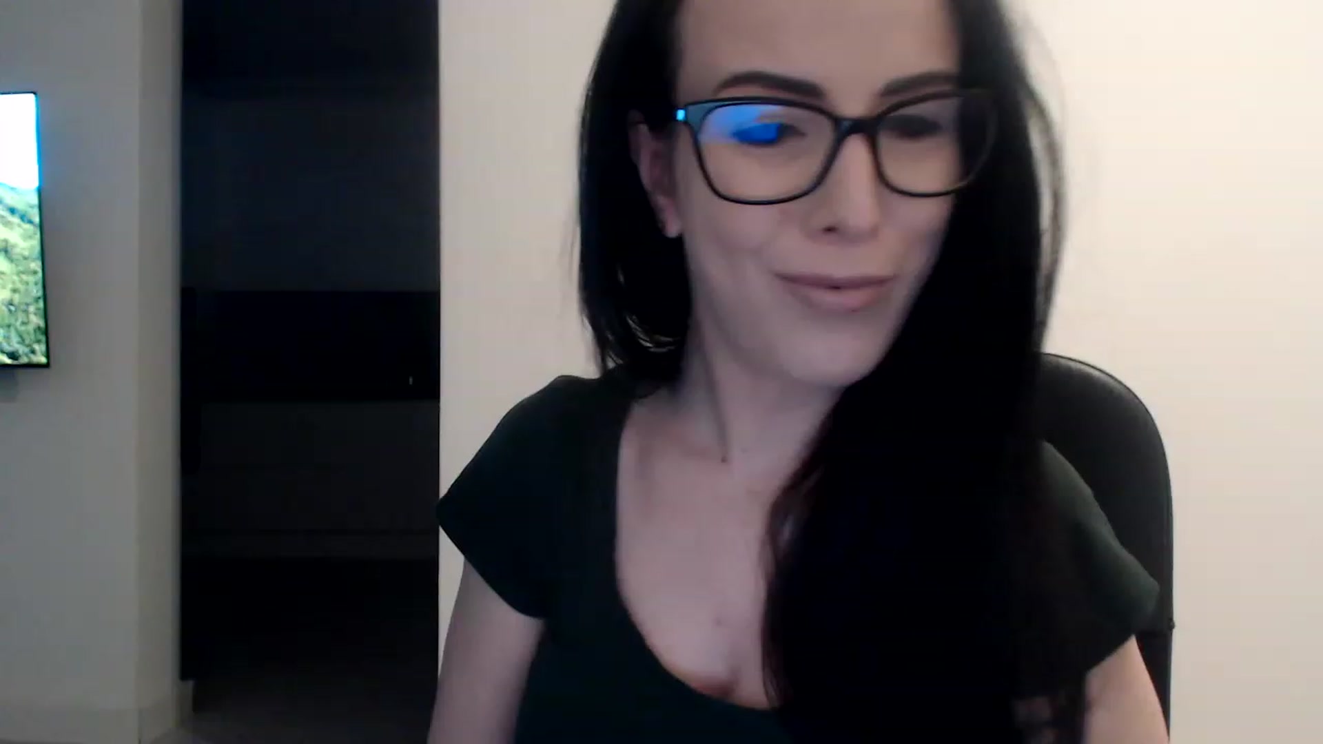 Gallery image thumbnail from Alexys23's myfreecams stream on, 02/13/2023, 01:42 image 1 of 20