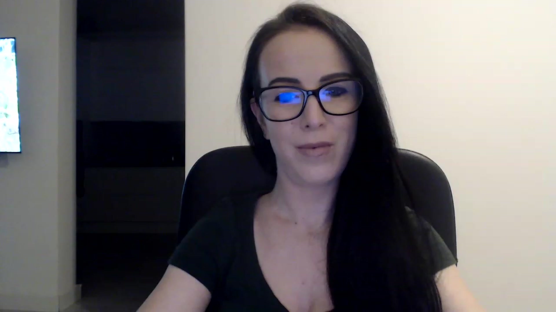 Gallery image thumbnail from Alexys23's myfreecams stream on, 02/13/2023, 01:42 image 3 of 20
