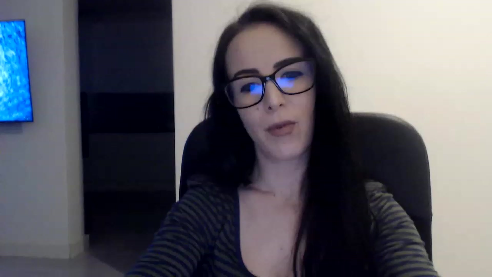 Gallery image thumbnail from Alexys23's myfreecams stream on, 02/24/2023, 02:26 image 8 of 20
