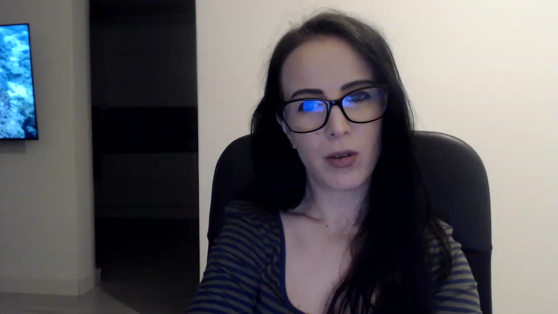 Gallery image thumbnail from Alexys23's myfreecams stream on, 02/24/2023, 02:26 image 19 of 20