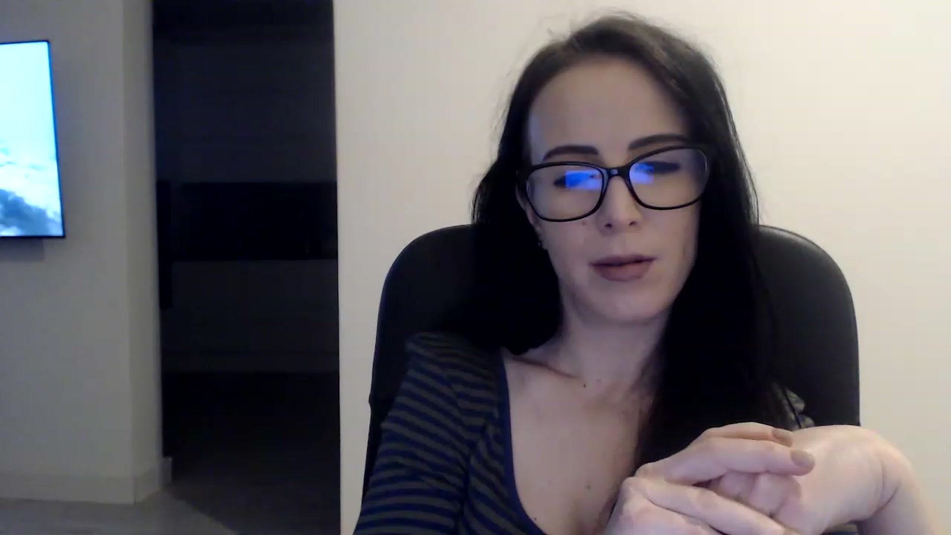 Gallery image thumbnail from Alexys23's myfreecams stream on, 02/24/2023, 02:26 image 17 of 20